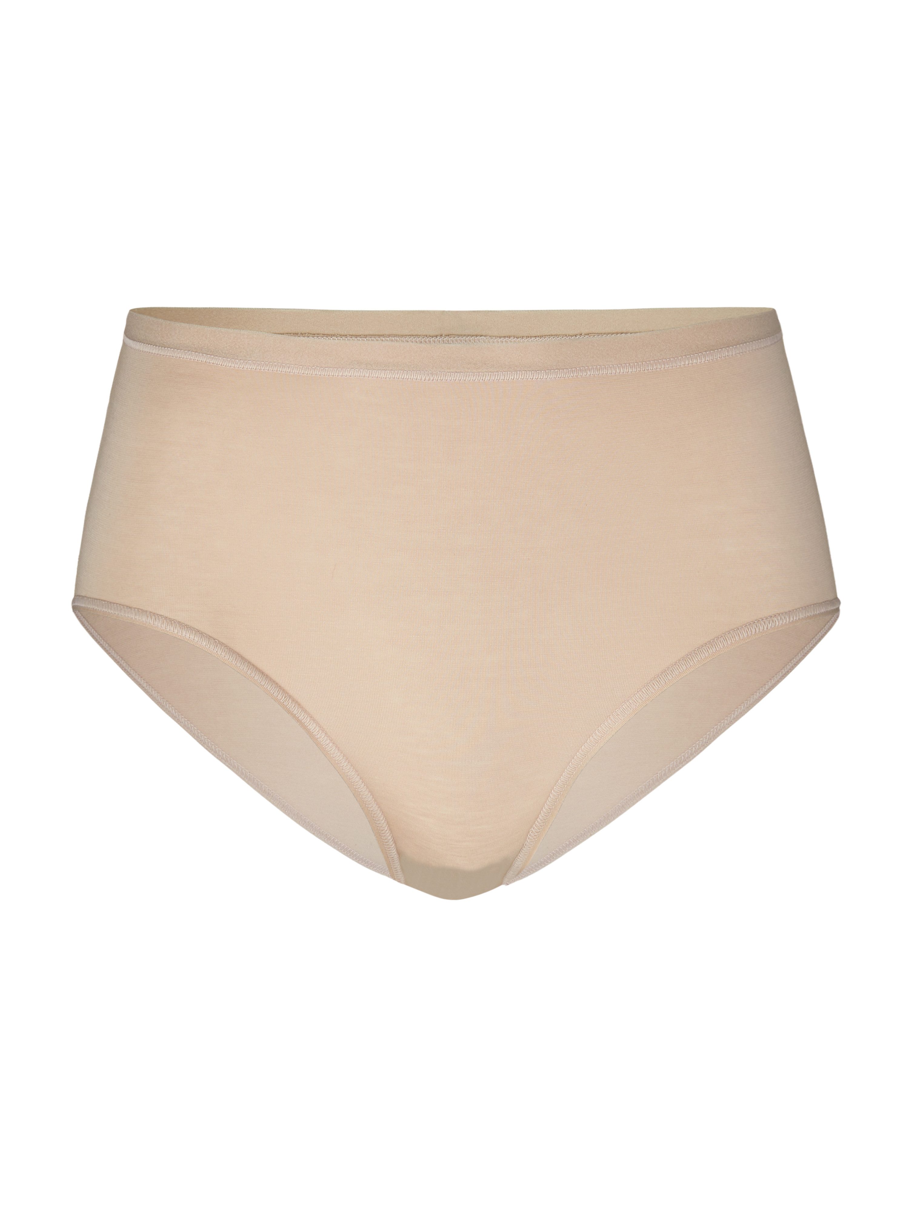 CALIDA High-waist-slip Natural Comfort met natuurlijke glans en gladde grip