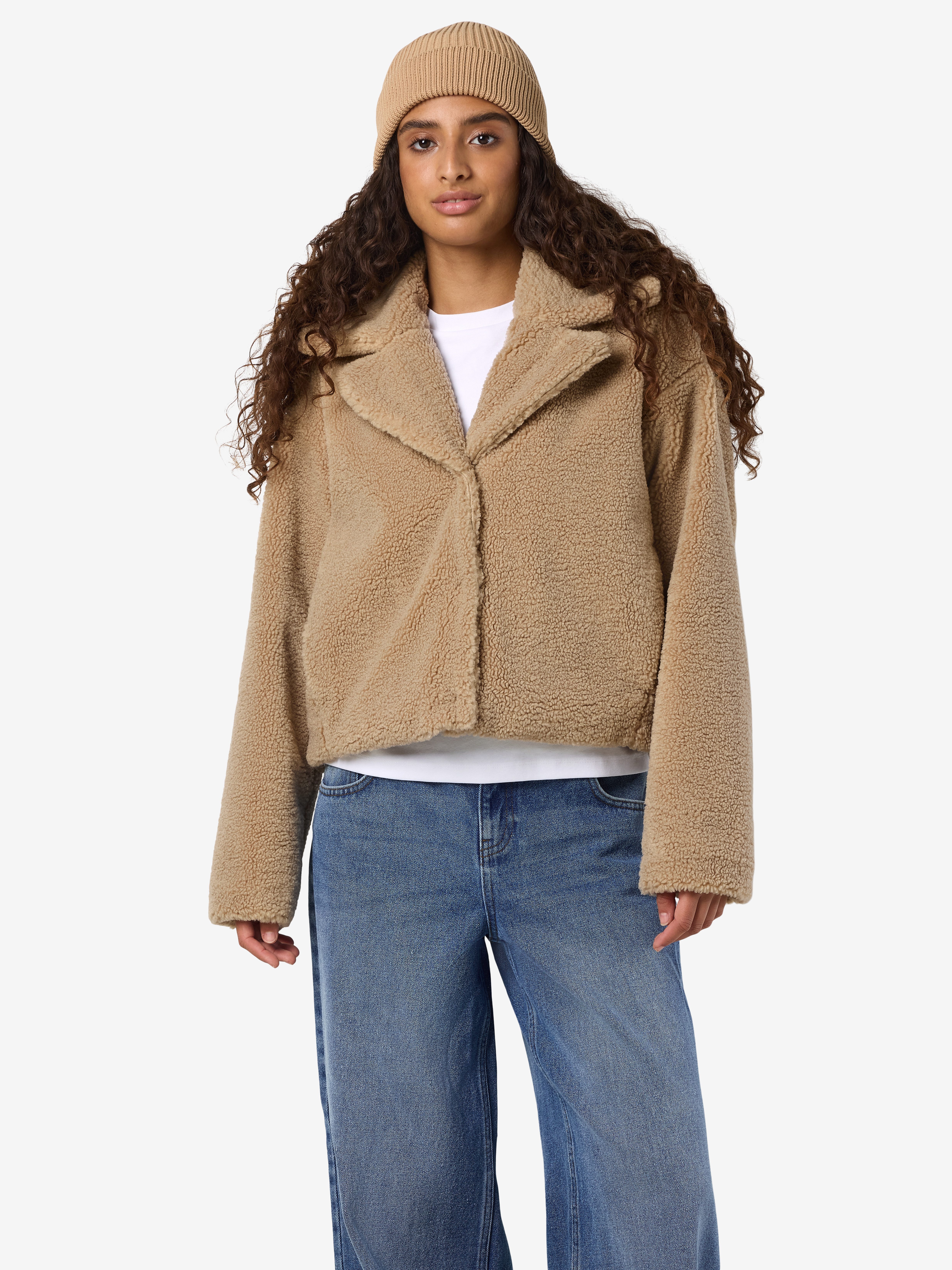 Noisy may Pluchen jack NMNATI CROP TEDDY JACKET FWD NOOS