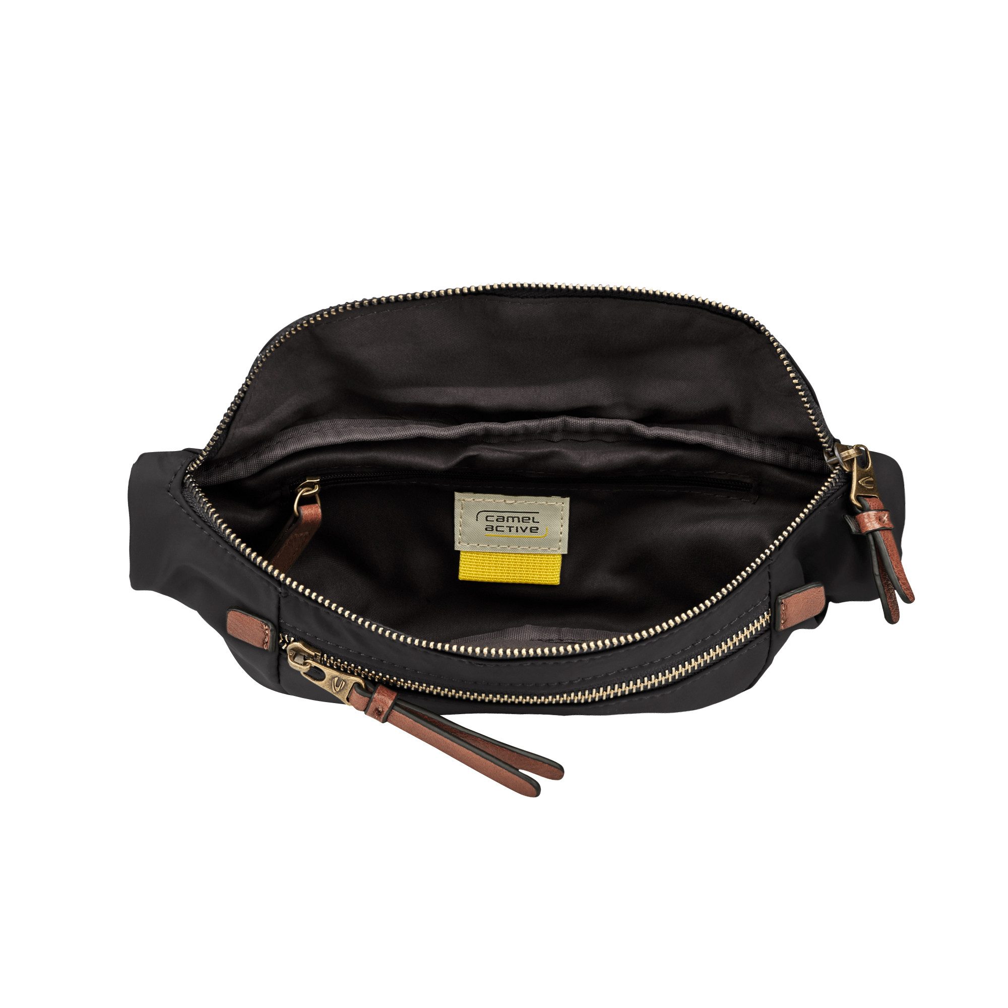 camel active Buiktasje Bari van hoogwaardig mat nylon met gestreept geweven band