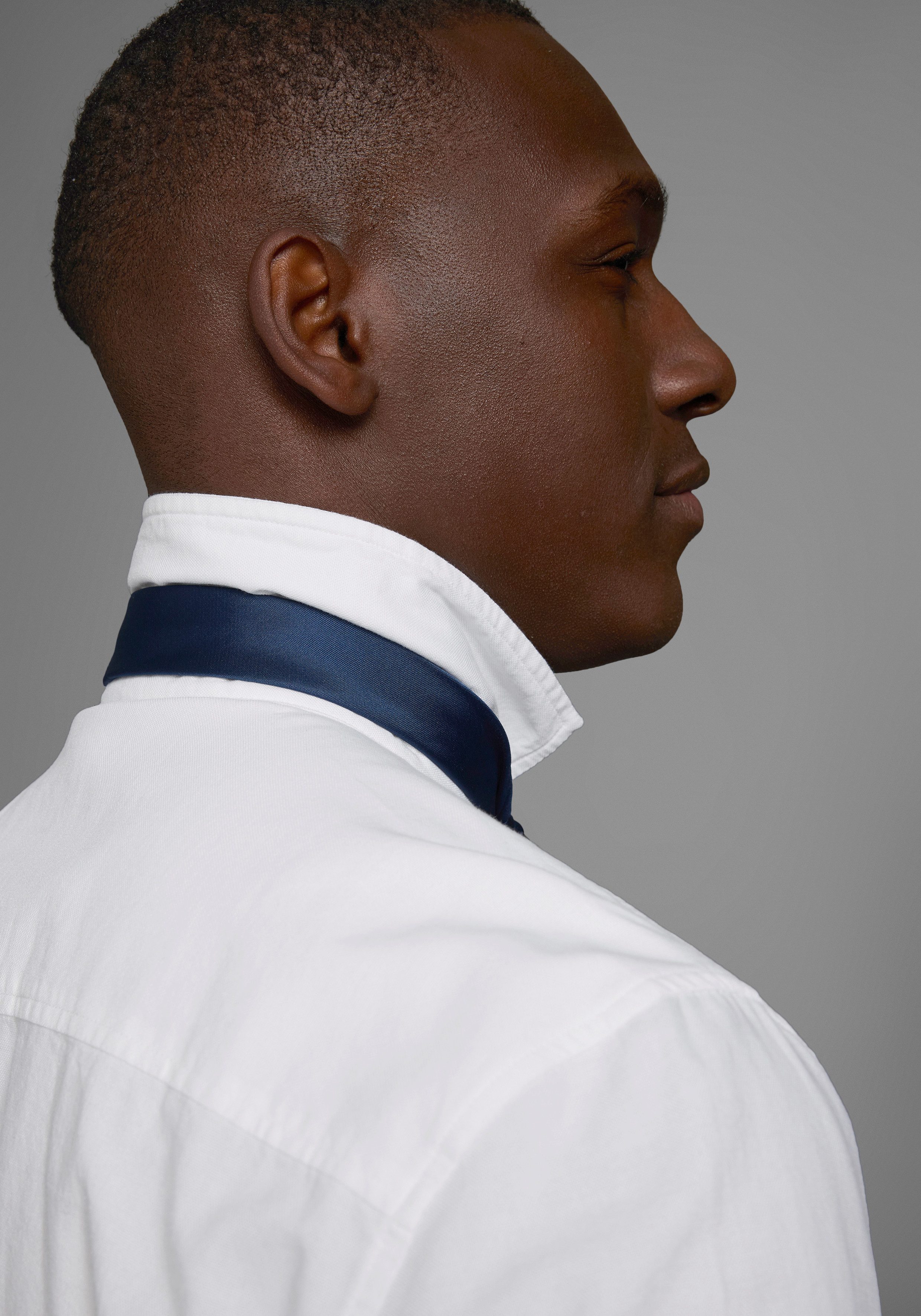 Man's World Stropdas in klassieke effen kleuren en slim breedte