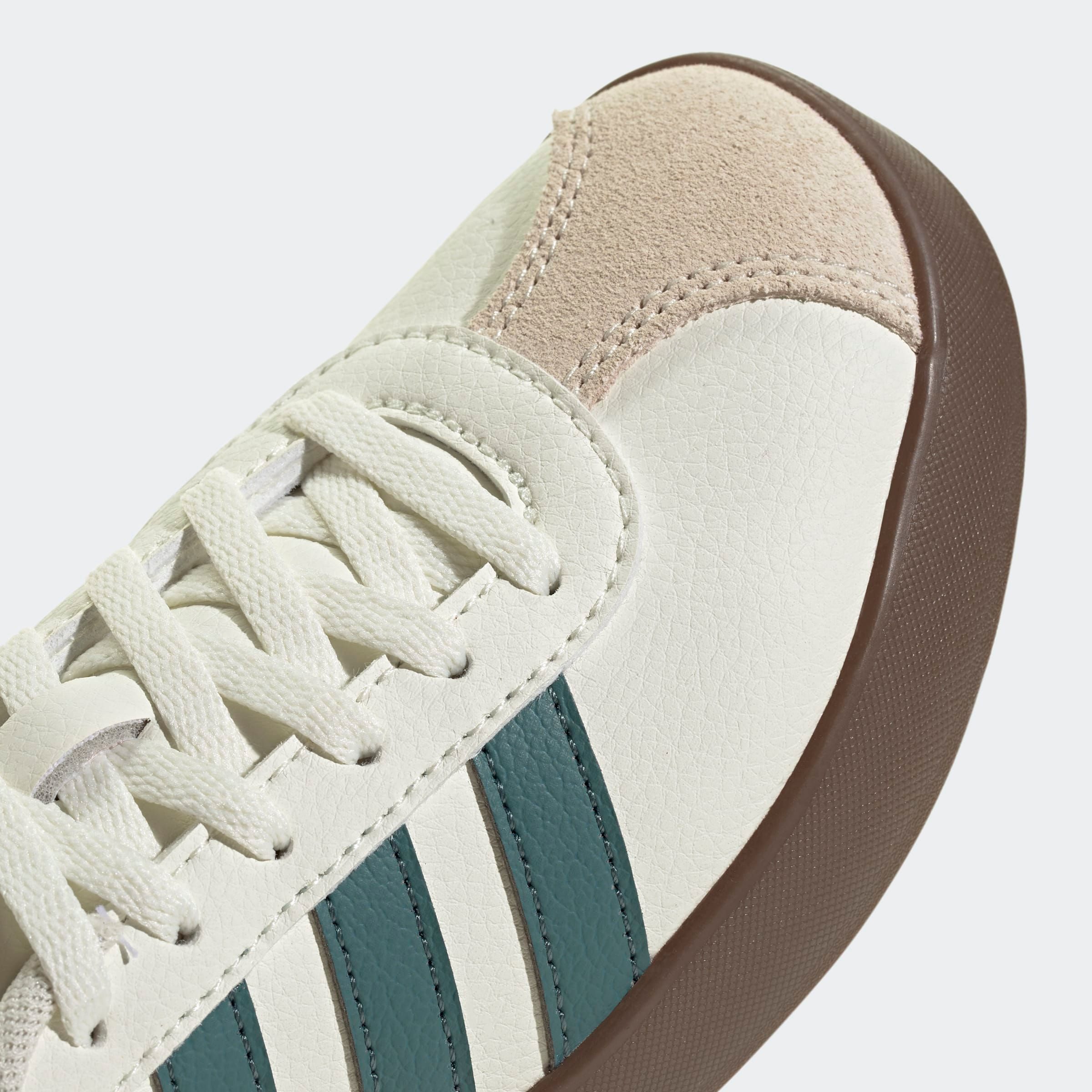 adidas Sportswear Sneakers geïnspireerd door het ontwerp van de adidas samba