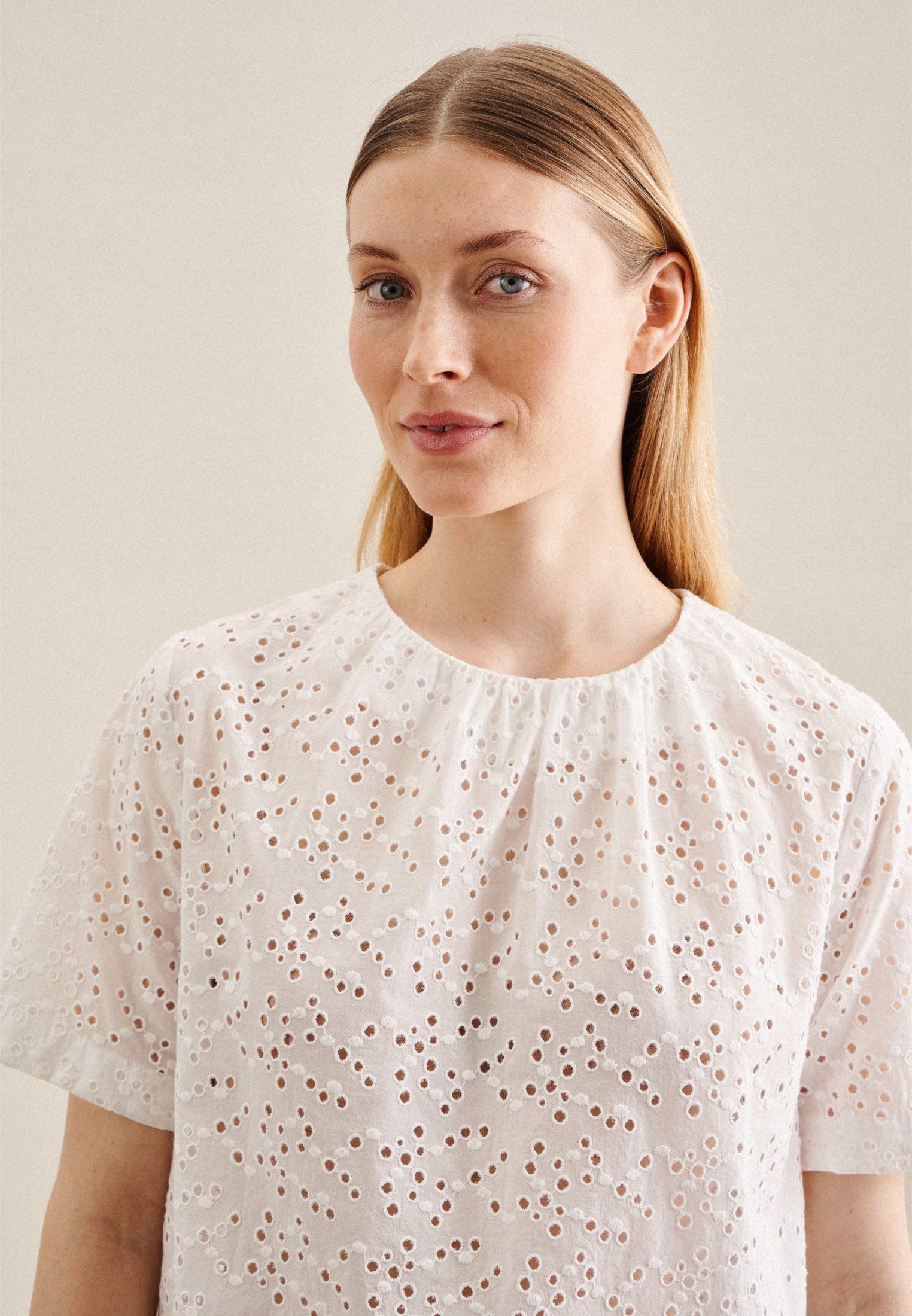 seidensticker Shirtblouse Zwarte roos Korte mouwen ronde hals borduursel