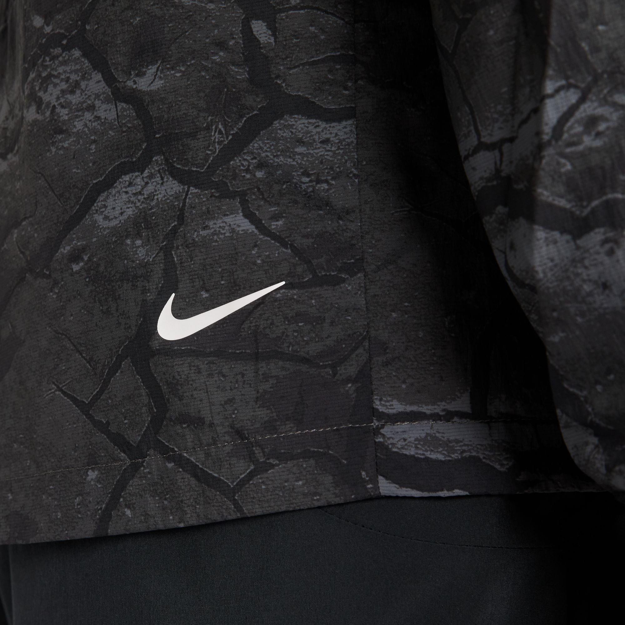 Nike Runningjack MEN'S LIGHTWEIGHT ALLOVER PRINT TRAIL RUNNING JACKET