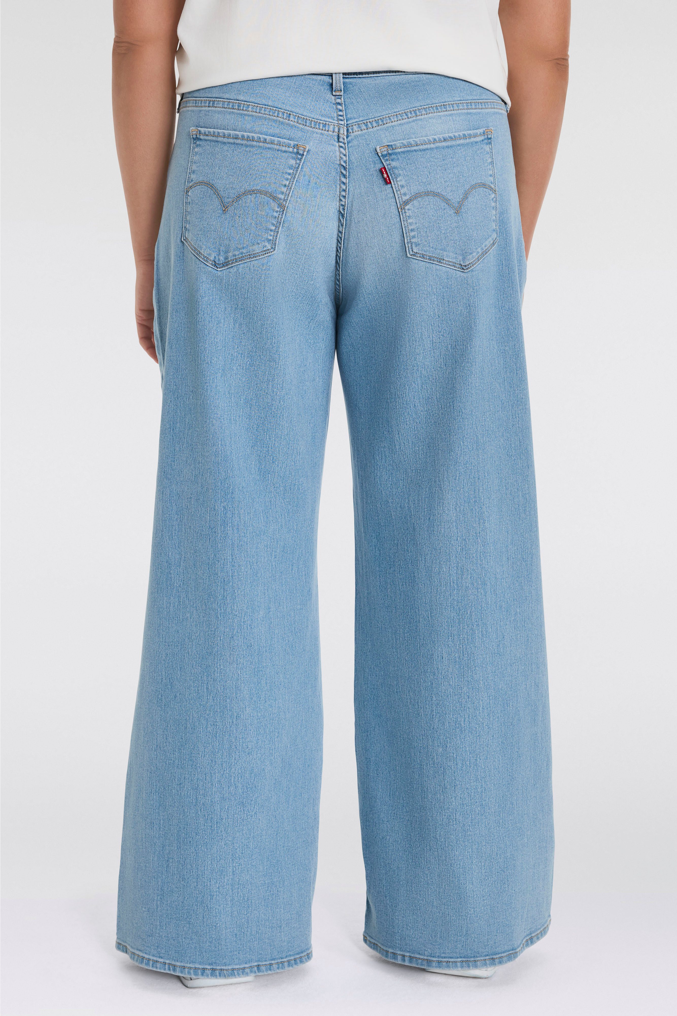 Levi's® Plus Wijde jeans PL 318 SHAPING in five-pocketsstijl