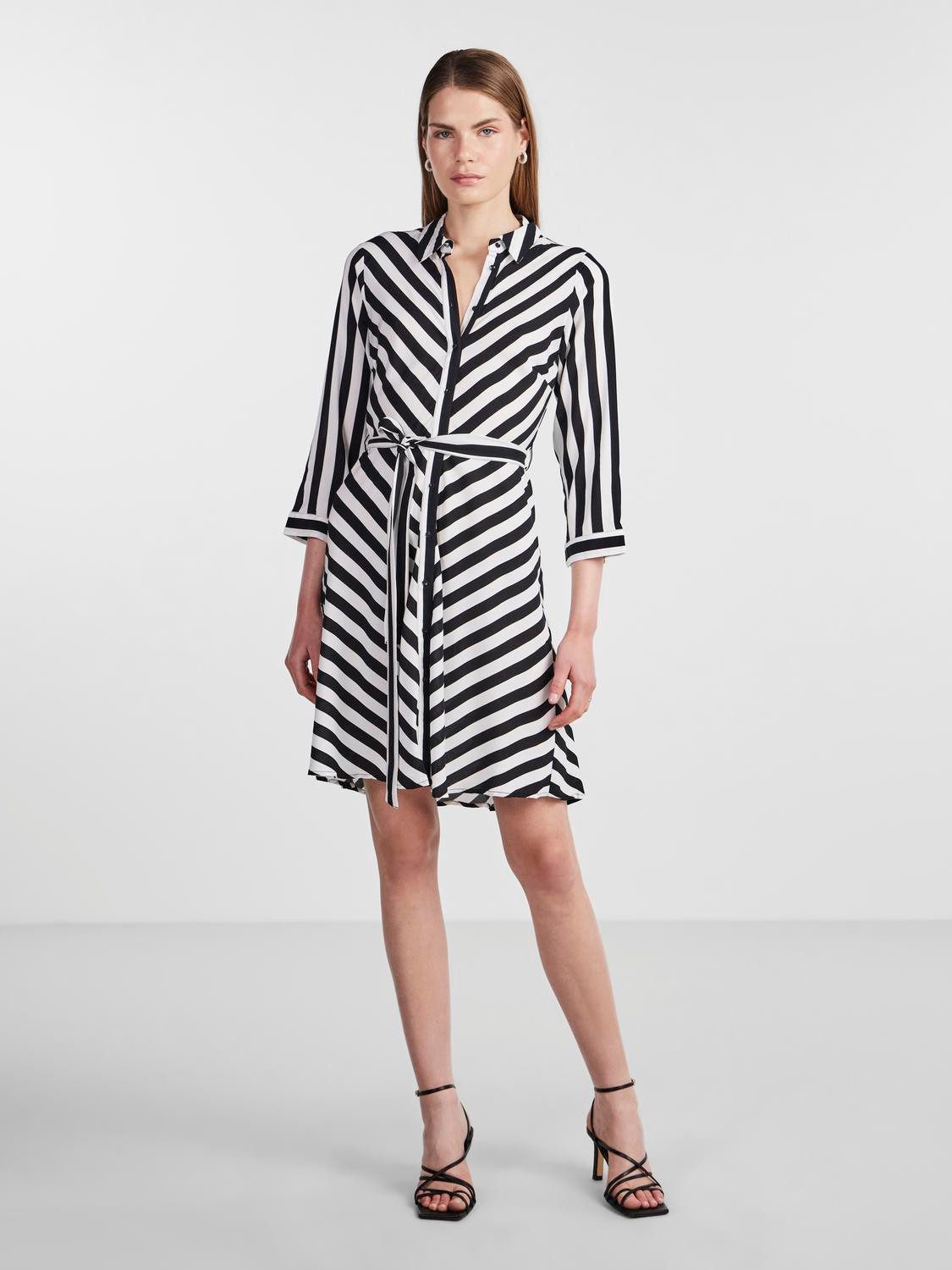 Y.A.S Jurk met overhemdkraag YASSAVANNA 3 4 SHORT SHIRT DRESS S. NOOS
