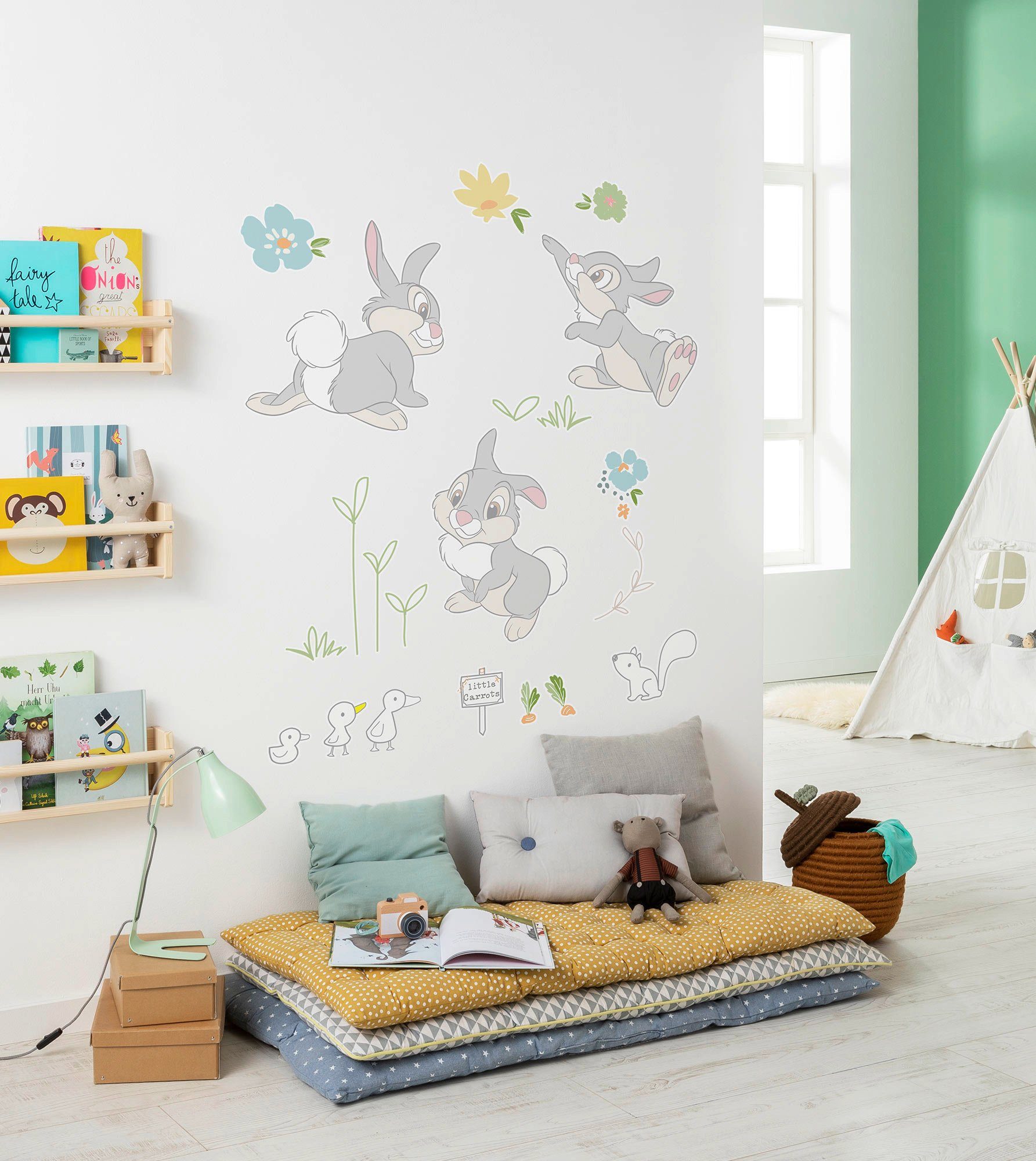 Komar Wandfolie Thumper in the Garden - afm. 50 x 70 cm (13-delig)