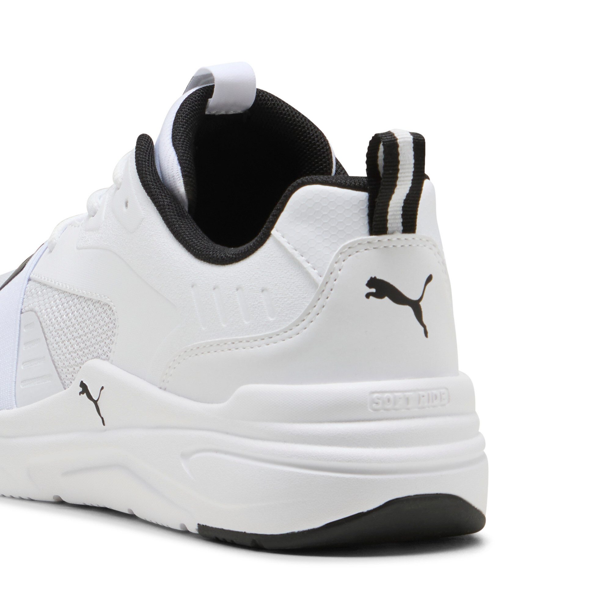 PUMA Sneakers