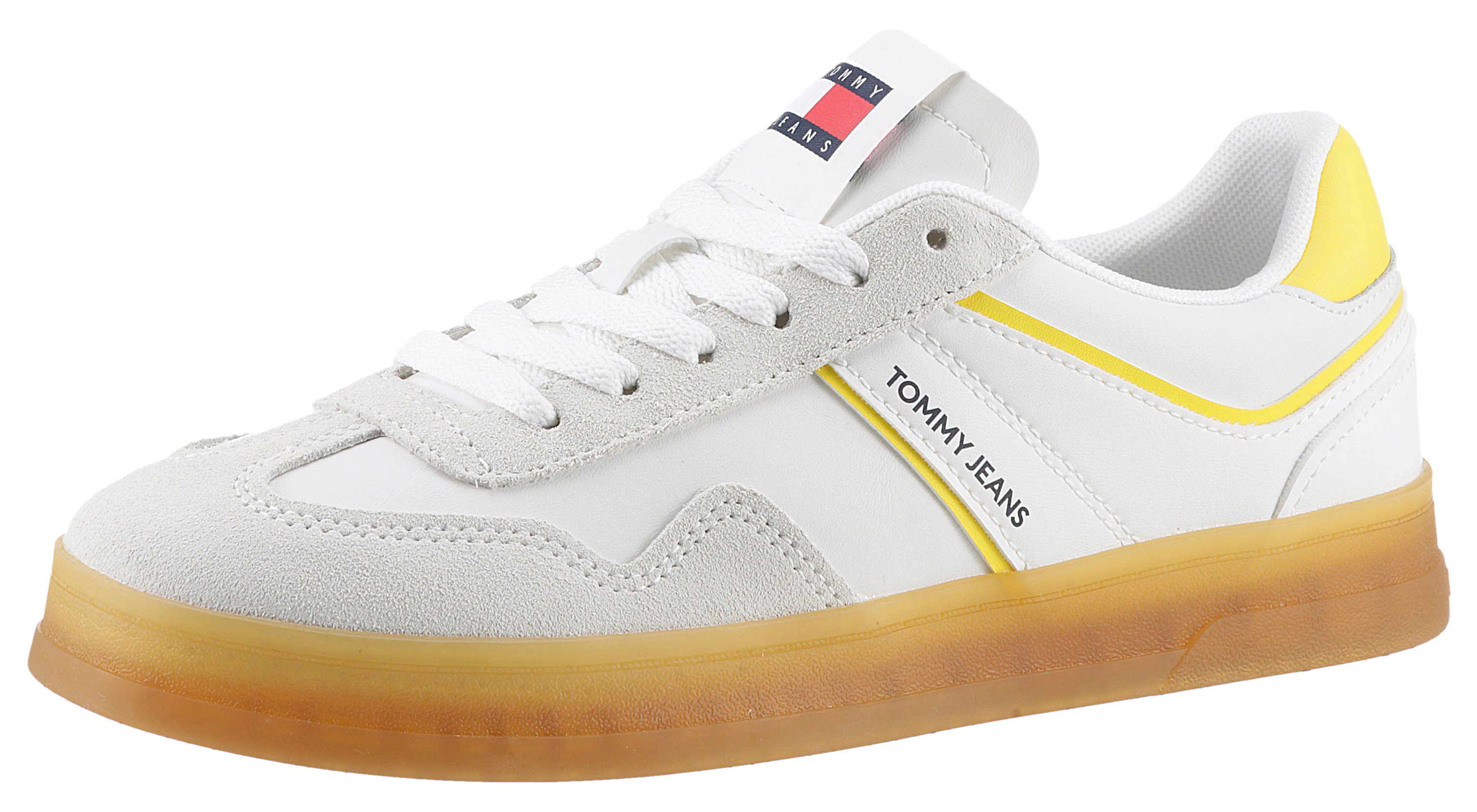 TOMMY JEANS Plateausneakers TJW COURT SNEAKER , vrijetijdsschoen, lage schoen, veterschoen met contrast-details