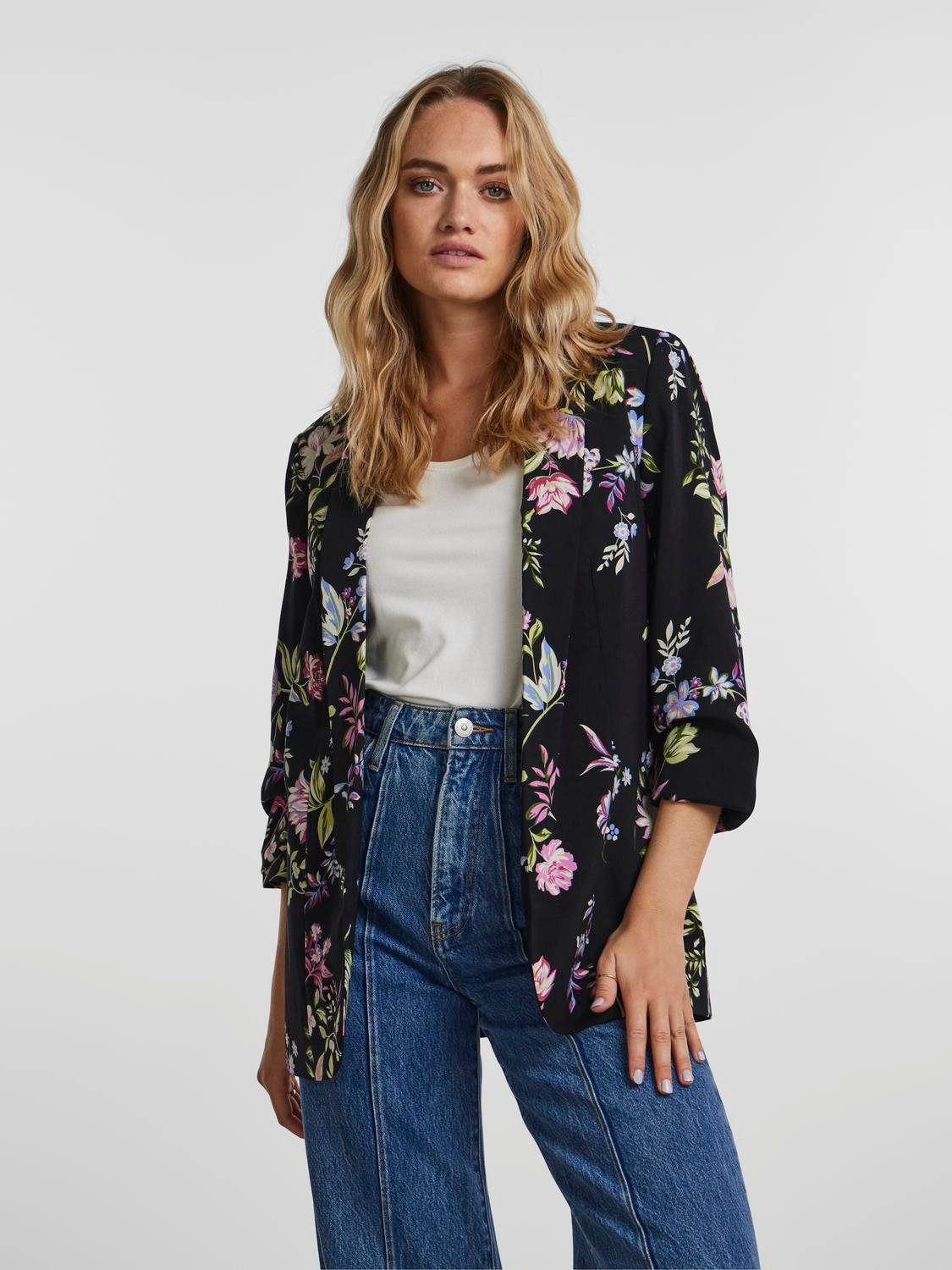 Pieces Blouseblazer PCBOSELLA 3/4 PRINTED BLAZER NOOS