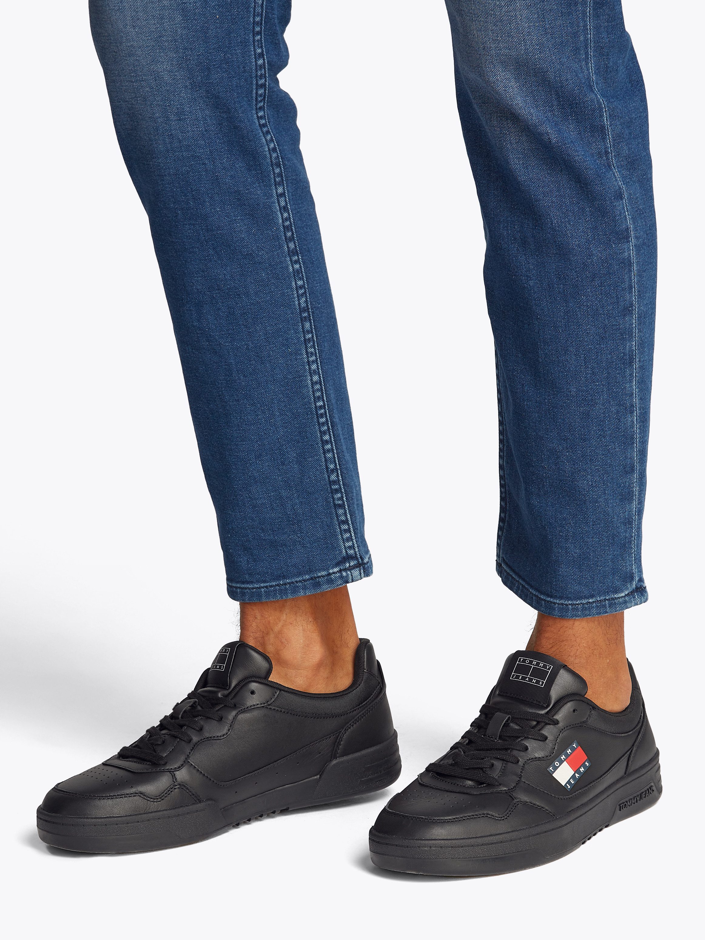 TOMMY JEANS Plateausneakers (NEW) TJM CUPSOLE LEATHER ESS , vrijetijdsschoen, lage schoen, veterschoen in basket-look