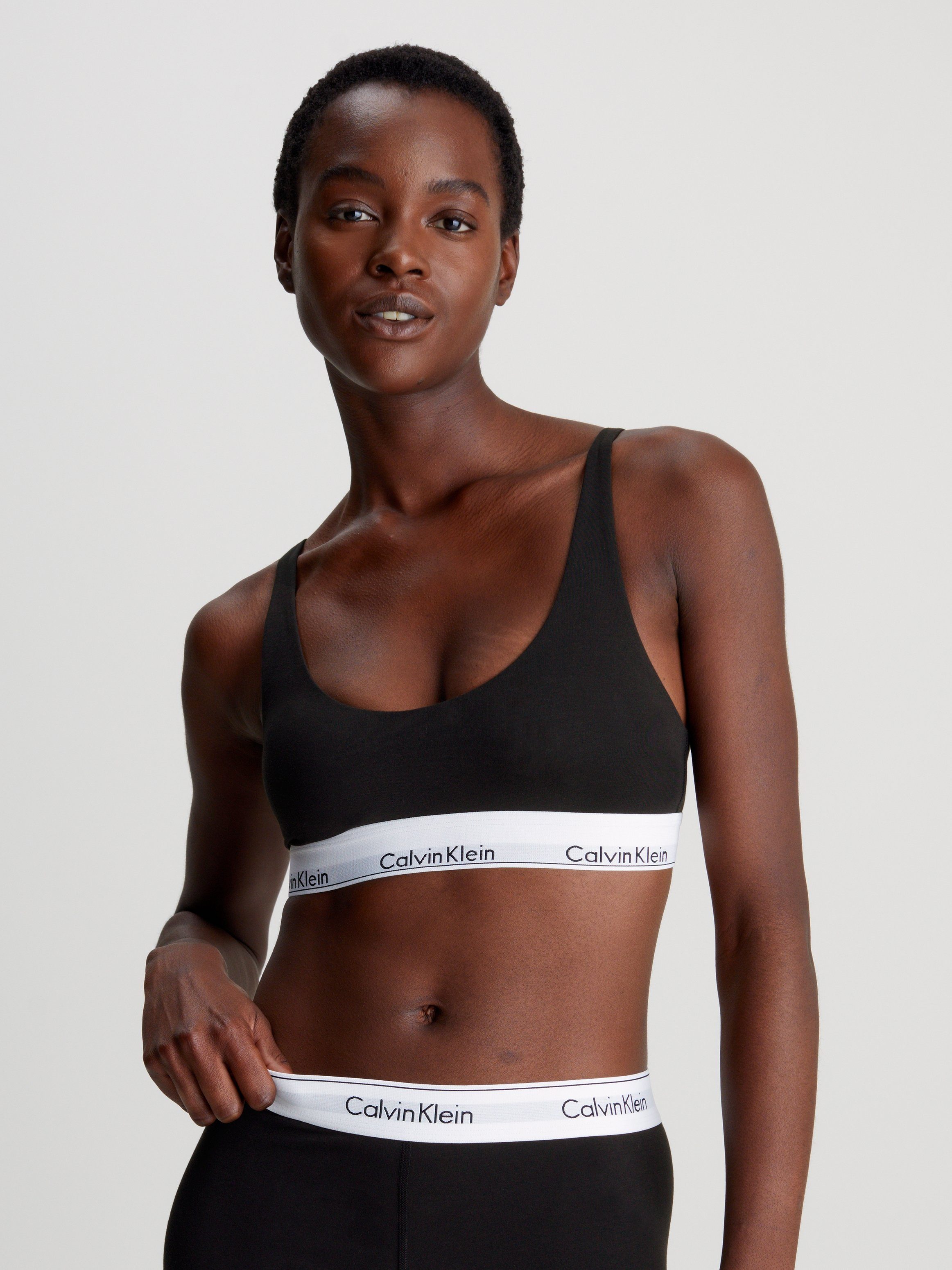 Calvin Klein Stijlvolle Mouwloze Tops voor Vrouwen Black Dames