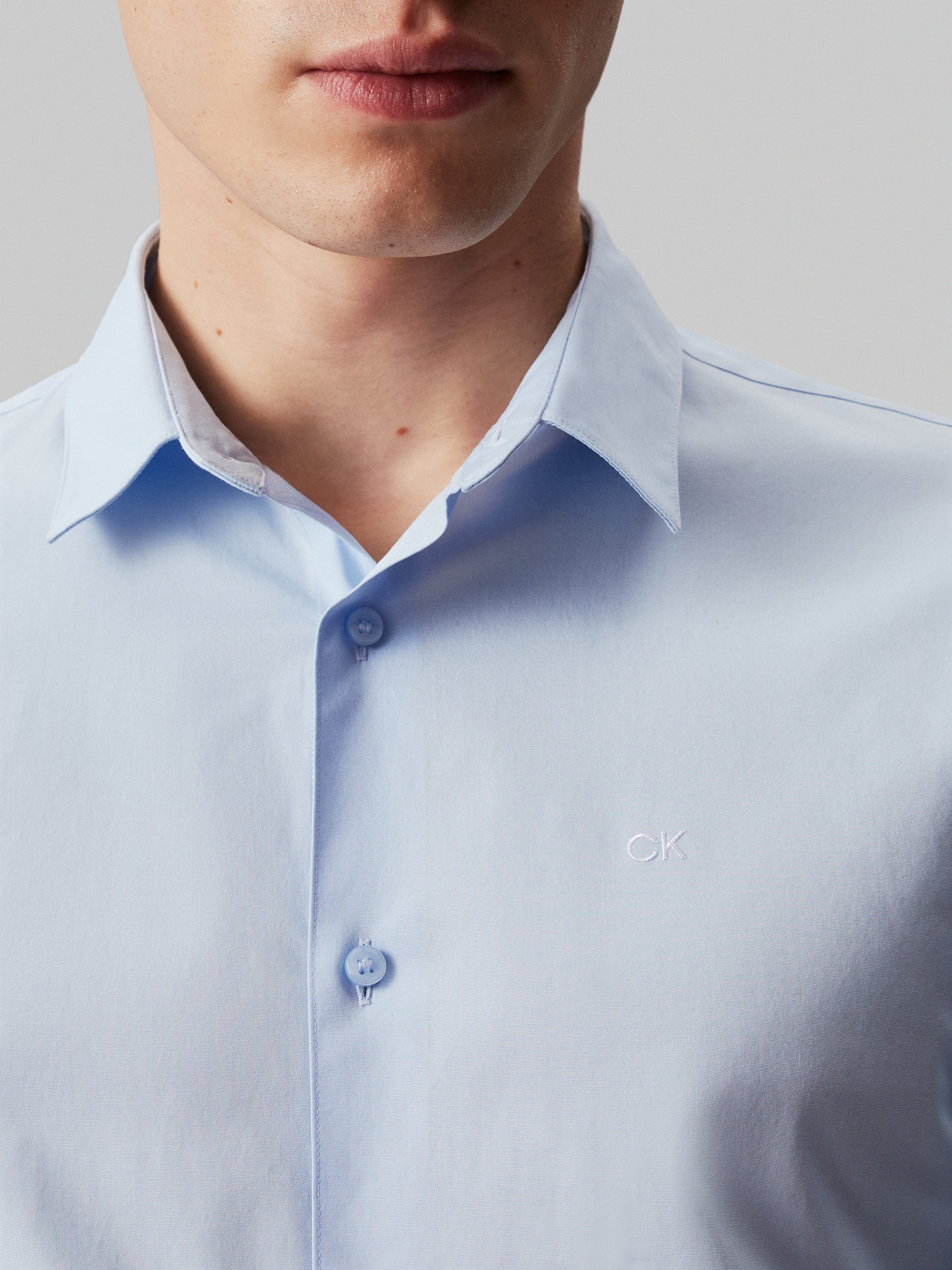 Calvin Klein Businessoverhemd STRETCH POPLIN SLIM SHIRT met calvin klein-logo op de borst