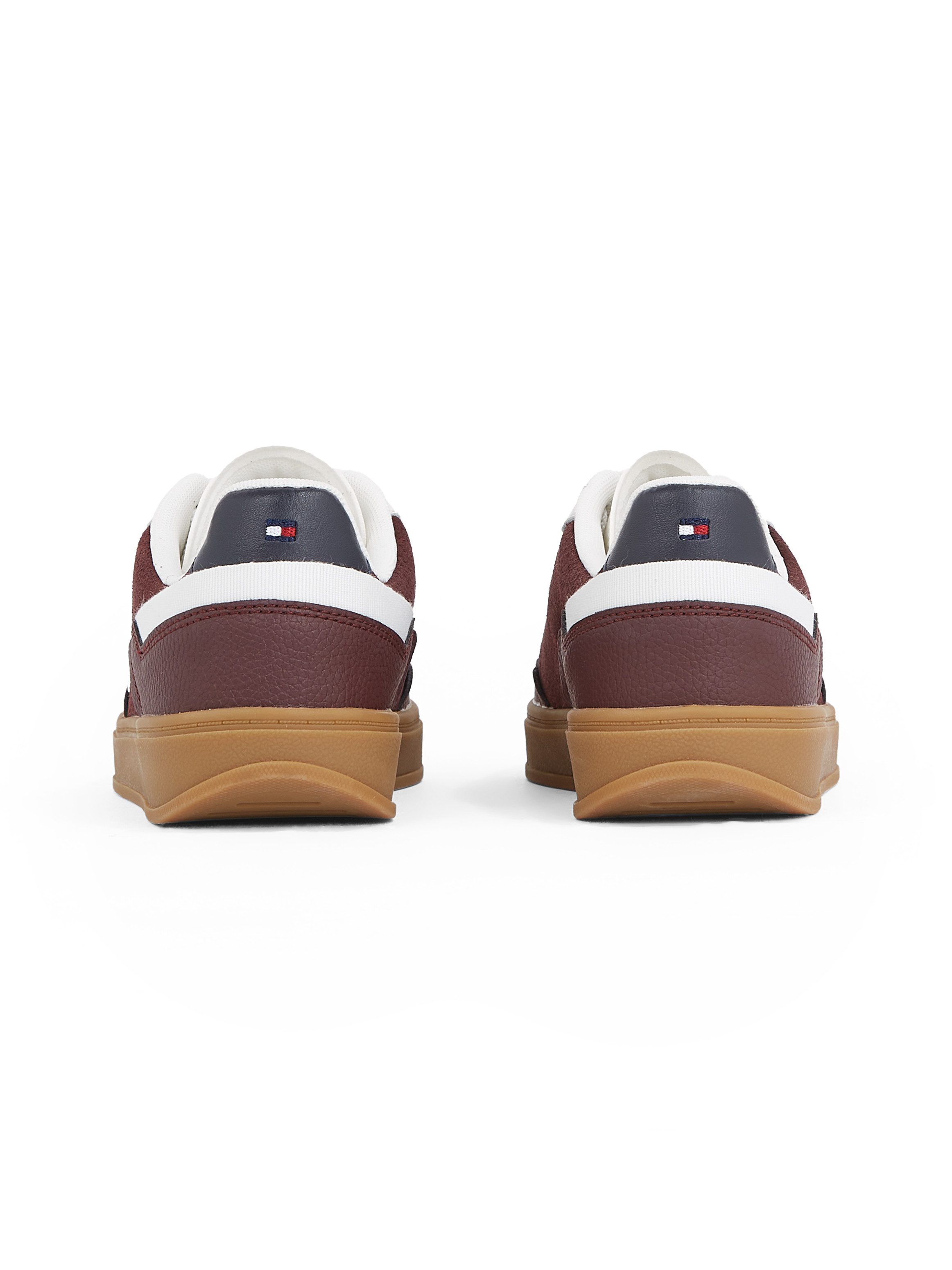Tommy Hilfiger Plateausneakers TH HERITAGE SNEAKER PERF vrijetijdsschoen, lage schoen, veterschoen met th-logo-borduring