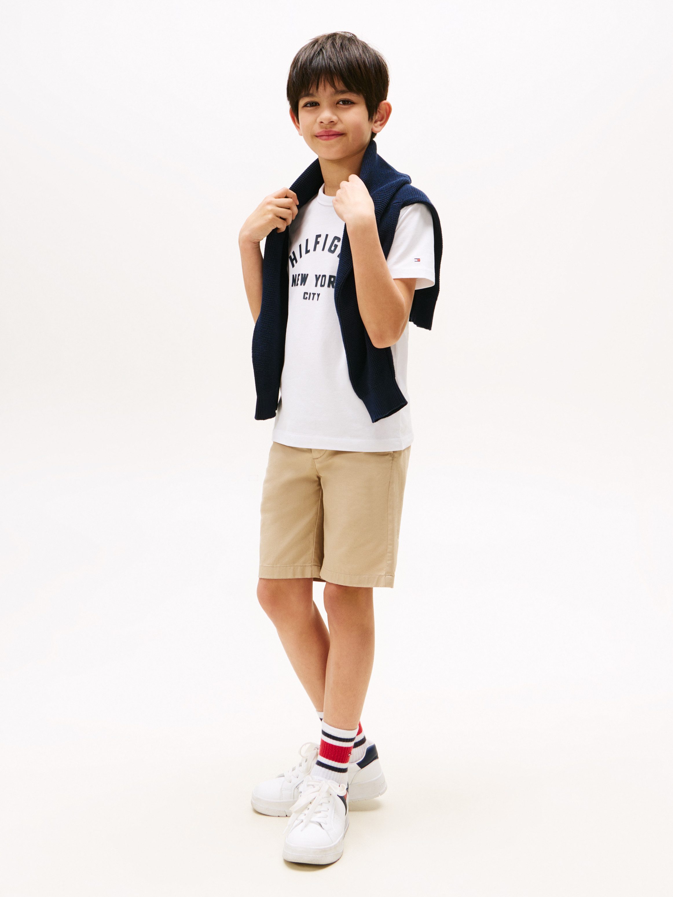 Tommy Hilfiger T-shirt CURVED HILFIGER GRAPHIC TEE SS voor kinderen tot 16 jaar, grote logo-print