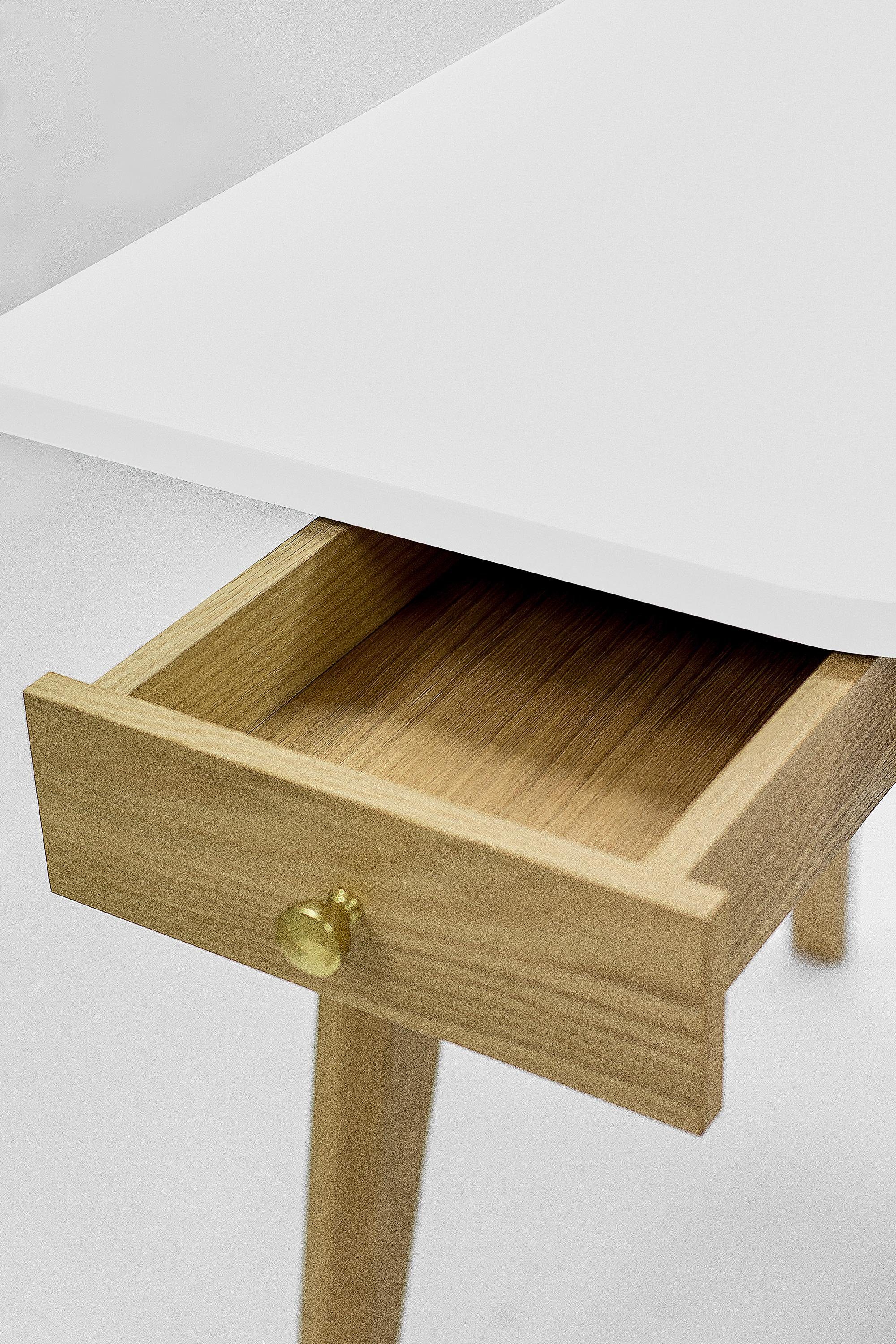 Woodman Bureau Peer in scandinavisch design, tafelpoten van massief eiken