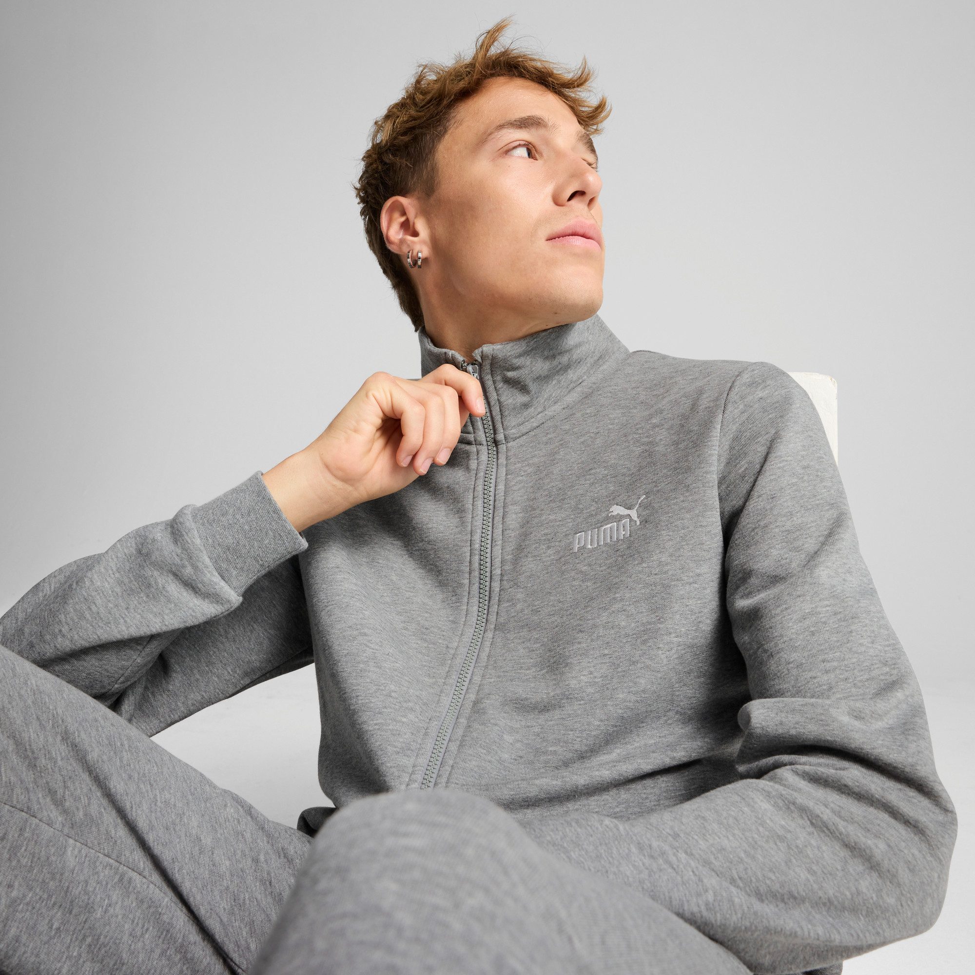PUMA Trainingspak ESS SWEAT SUIT TR Comfortabele casual joggingpak (2-delig)