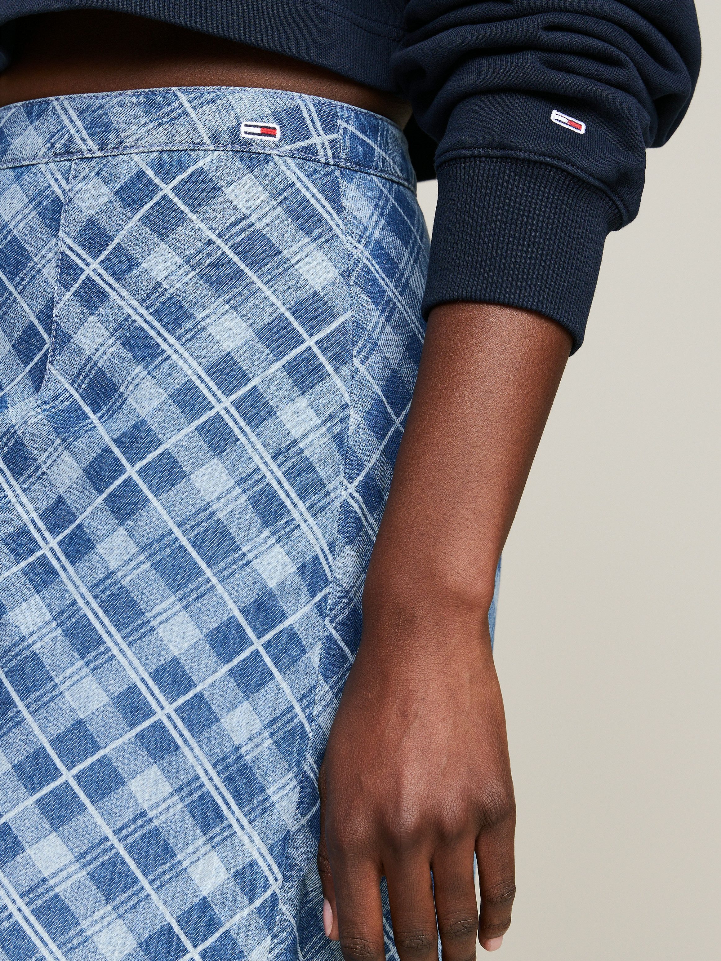 TOMMY JEANS Geweven rok TJW TARTAN CHECK CHAMBRAY SKIRT Webrok in modieuze tartan ruitpatroon