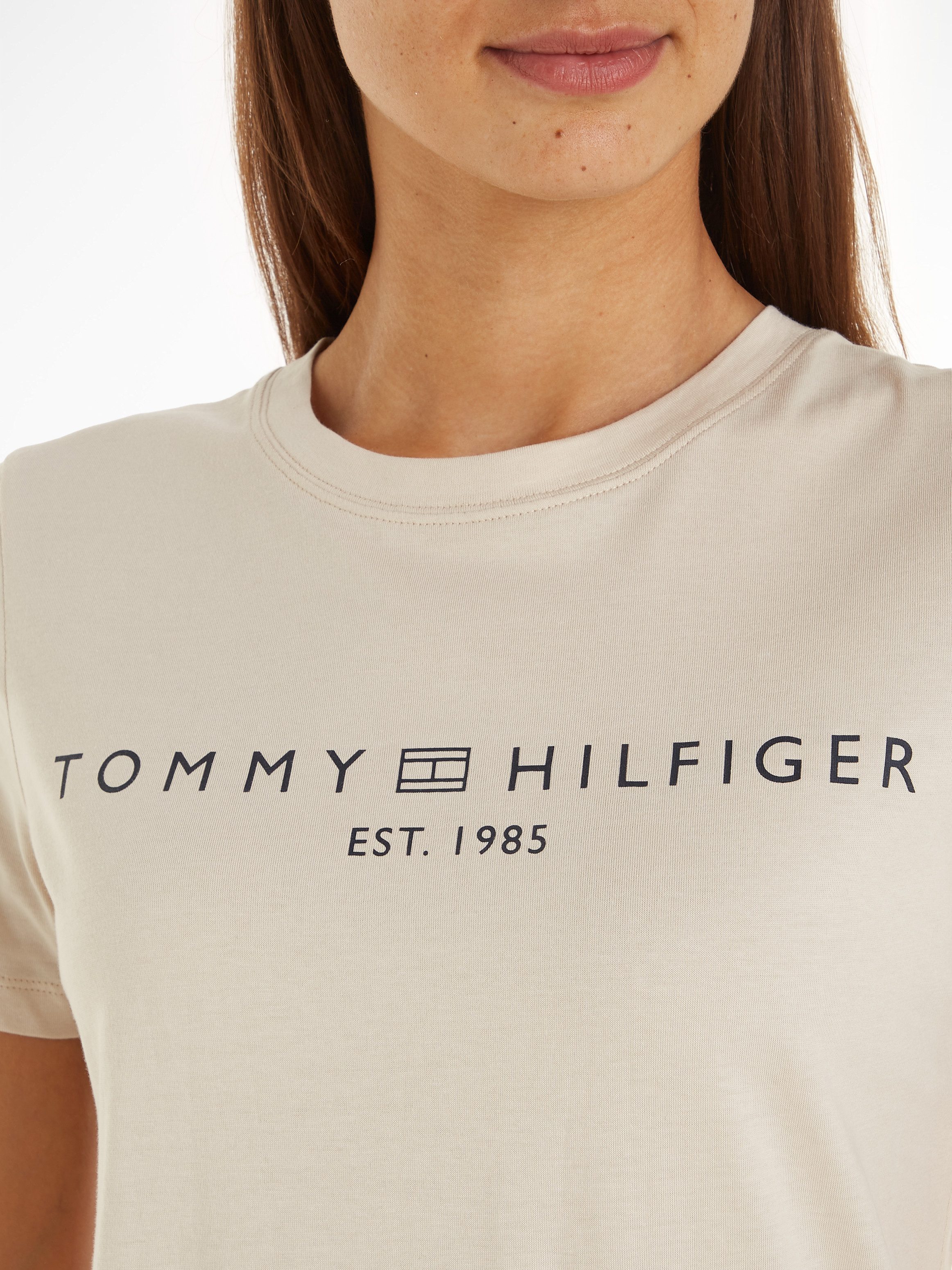 Tommy Hilfiger T-shirt REG CORP LOGO C-NK SS met een logo-opschrift