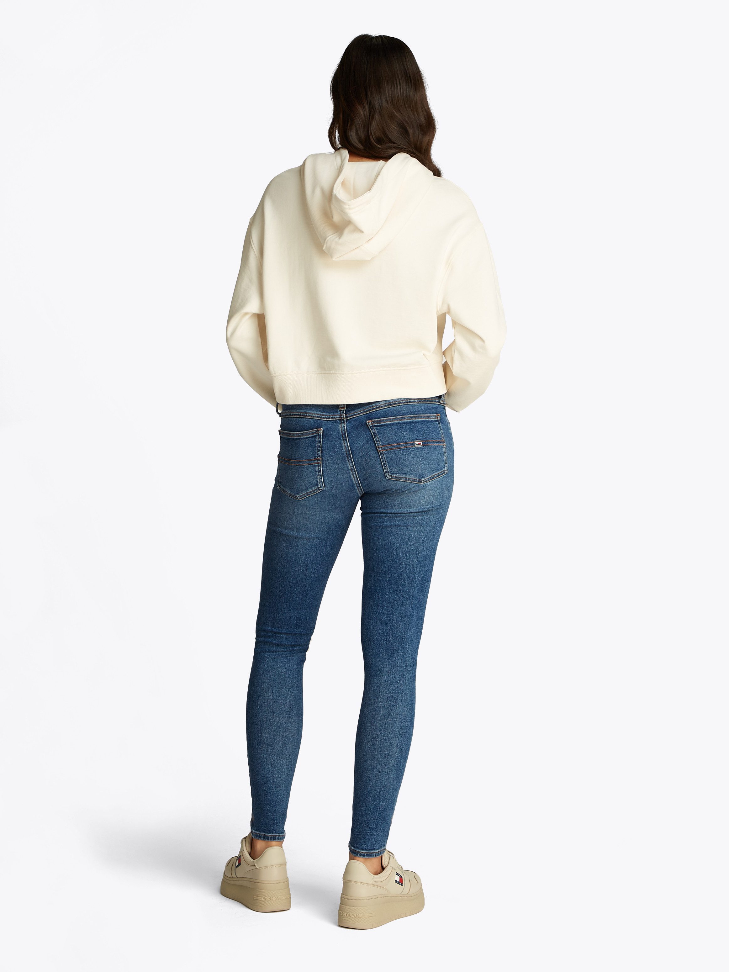 TOMMY JEANS Skinny fit jeans Sophie Low Waist Skinny met logo-badge, in enkel-lengte