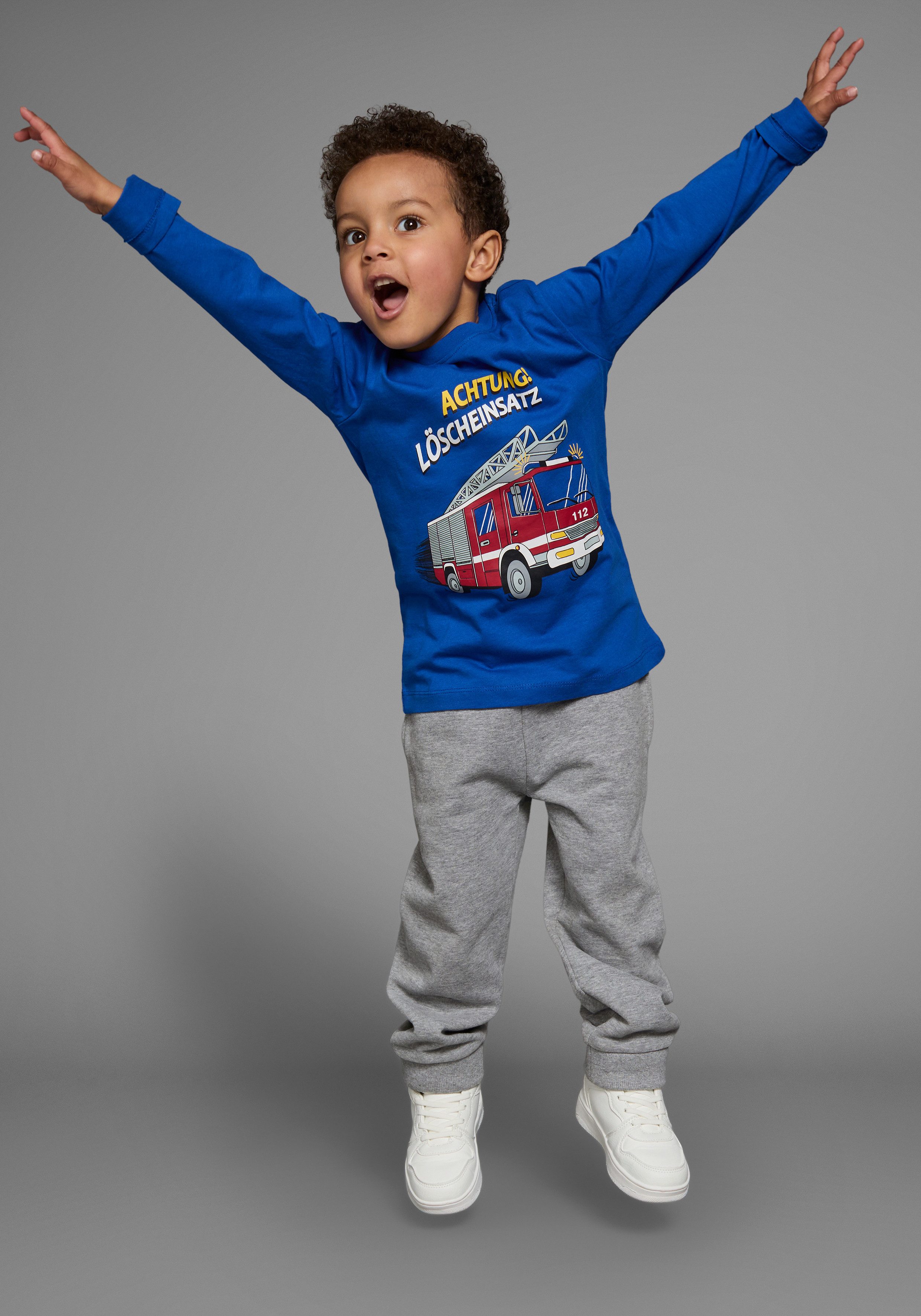 KIDSWORLD Shirt met lange mouwen ACHTUNG LÖSCHEINSATZ Lange mouwen, basic pasvorm, bedrukt,...