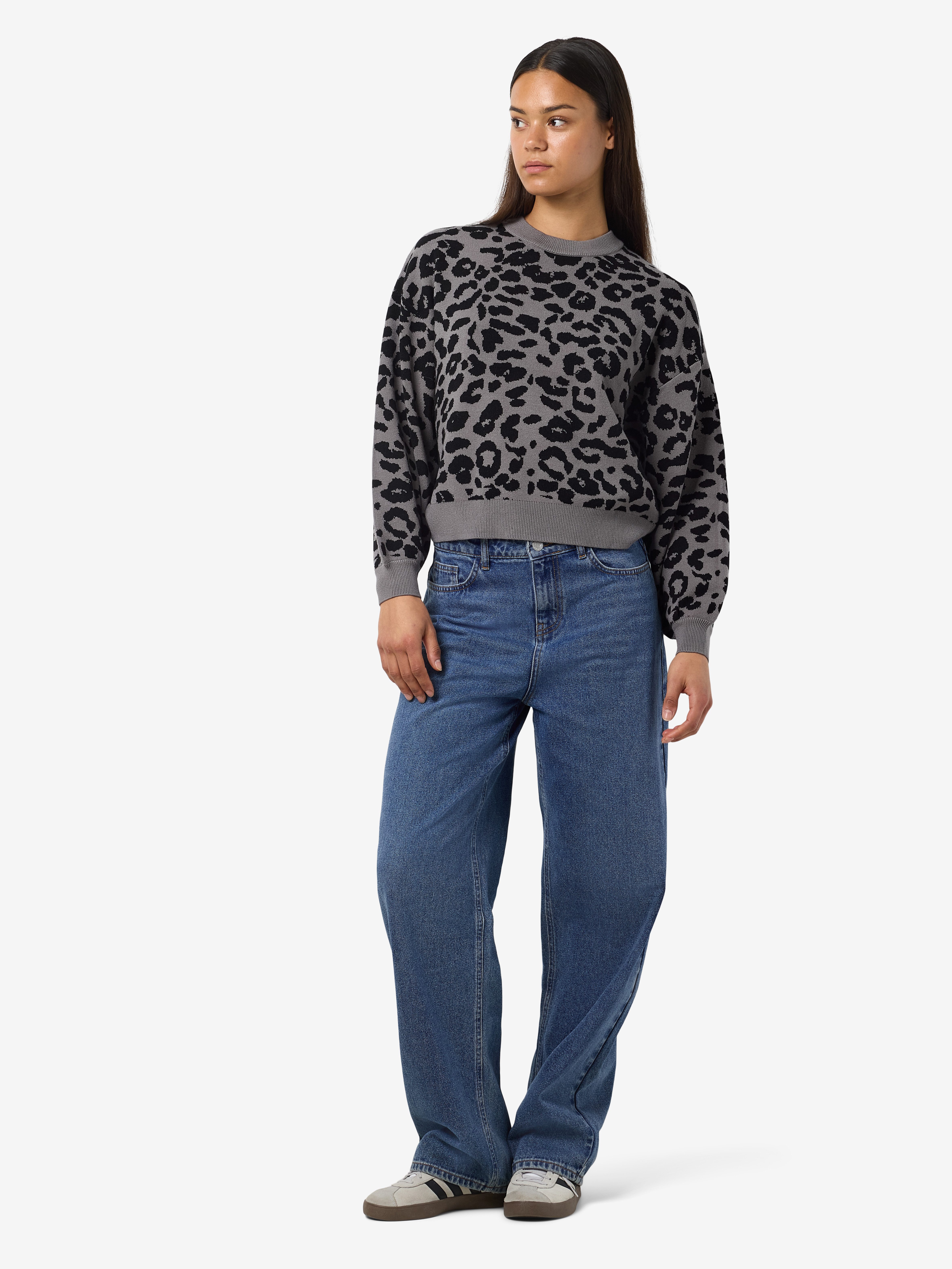 Noisy may Gebreide trui NMCHARLOTT L/S O-NECK KNIT FWD NOOS
