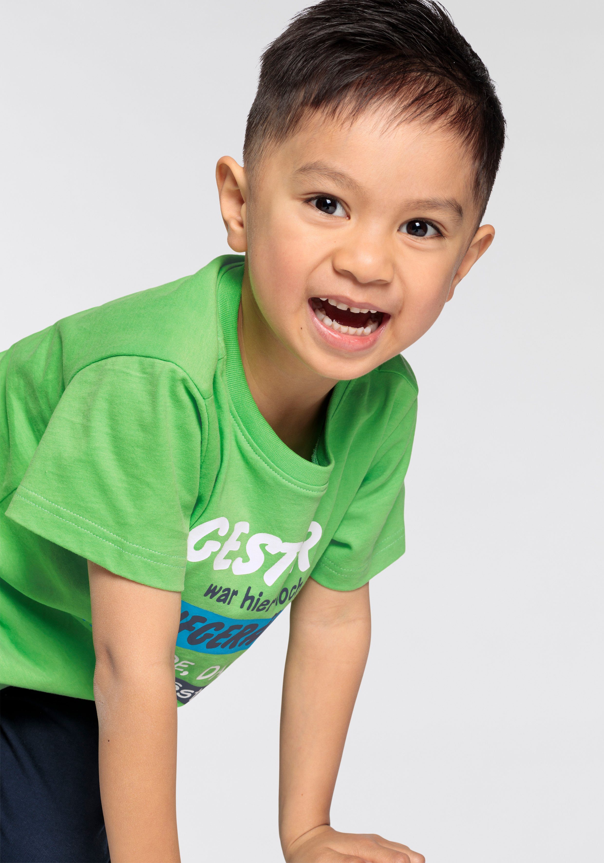 KIDSWORLD T-shirt GISTEREN WAS HET HIER NOG OPGERUIMD...