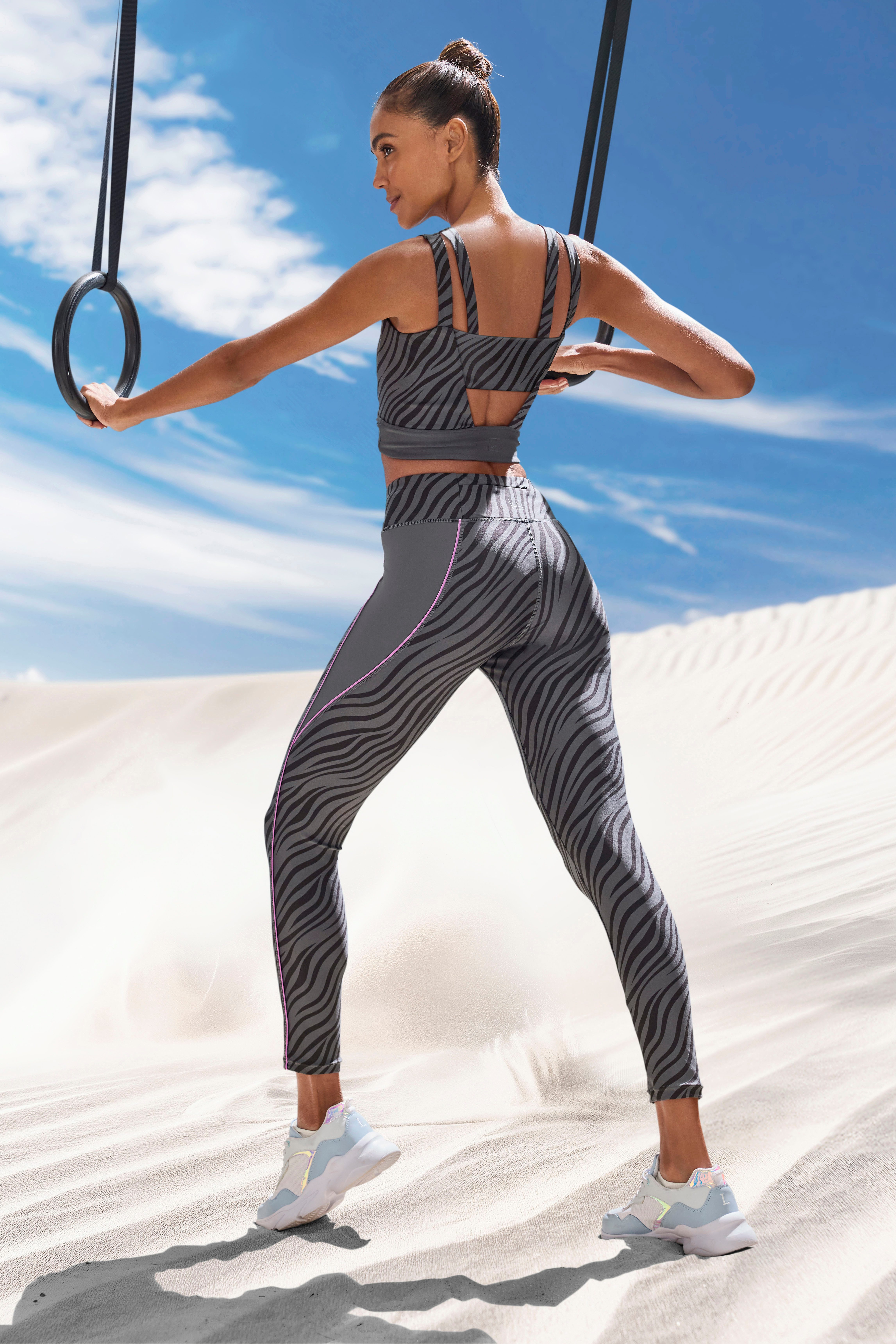 active by Lascana Crop-top -Sporttop Kort topje