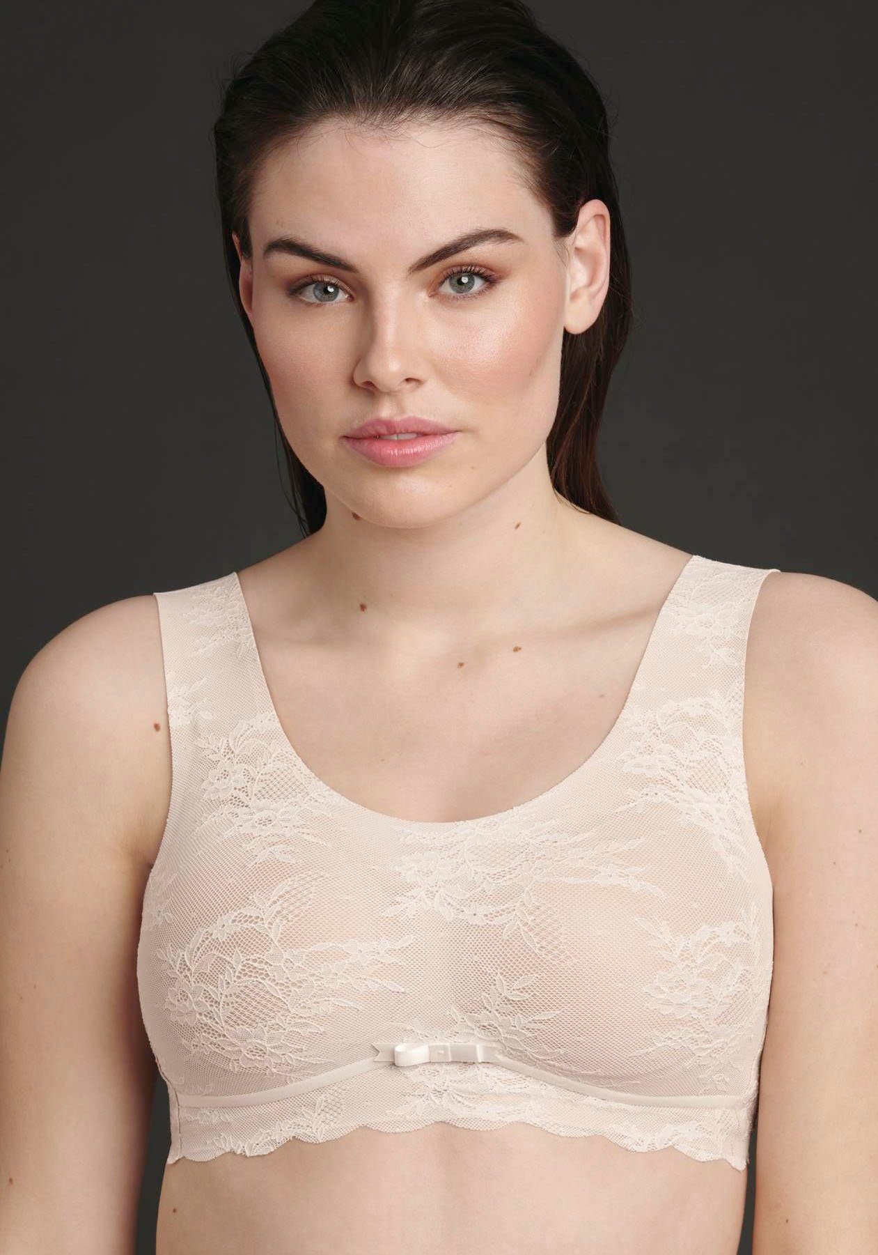 Anita Comfort Bralette Essentials Kant met voorgevormde cups Bloemige kant, uitneembare schuimcups, delicate zijden band (1-delig)