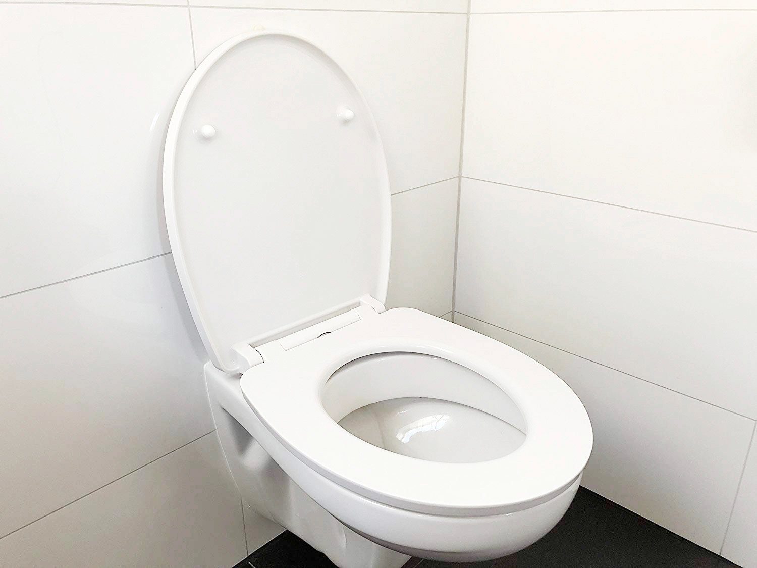 ADOB Toiletzitting United Polo Soft-closemechanisme, voor het schoonmaken met één druk op de knop afneembaar