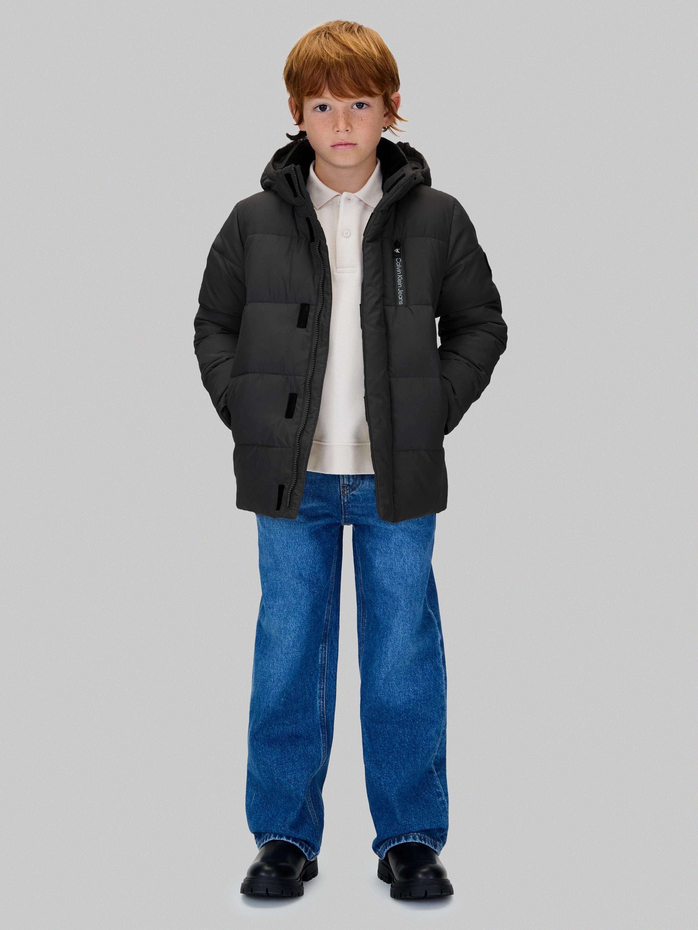 Calvin Klein Winterjack ESSENTIAL PUFFER JACKET voor kinderen tot 16 jaar en calvin klein merklabel