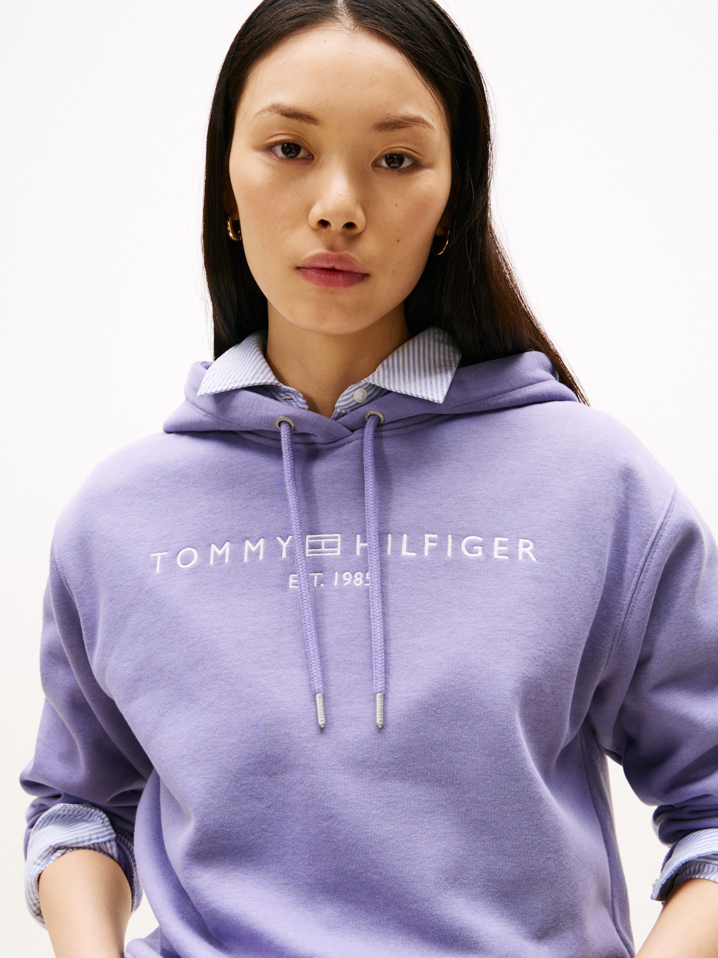 Tommy Hilfiger Hoodie MDRN REG CORP LOGO HOODIE met geborduurd logo-opschrift