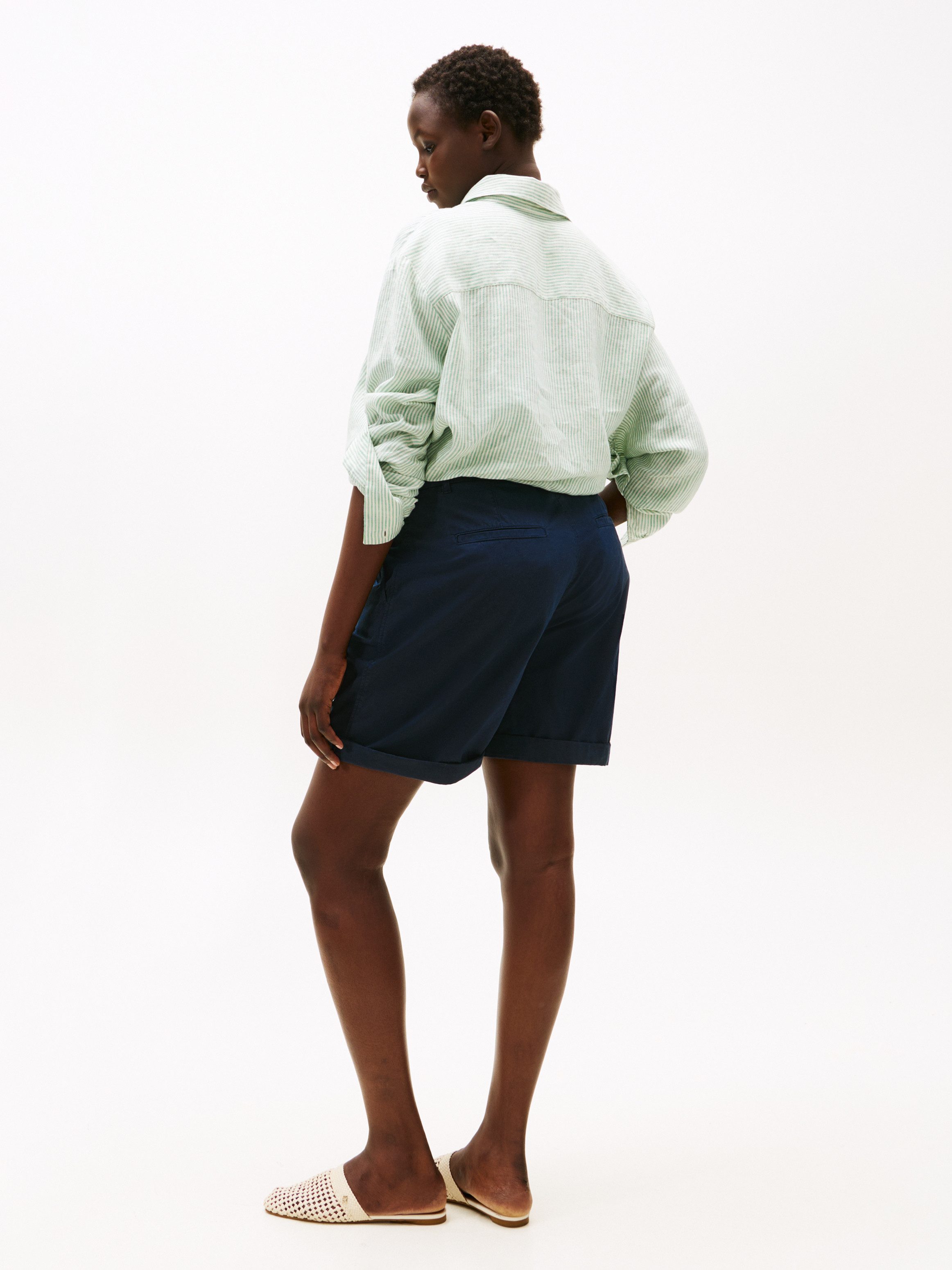 Tommy Hilfiger Curve Short CRV CO BLEND GMD CHINO SHORT in grote maten, chino kwaliteit, logoborduursel