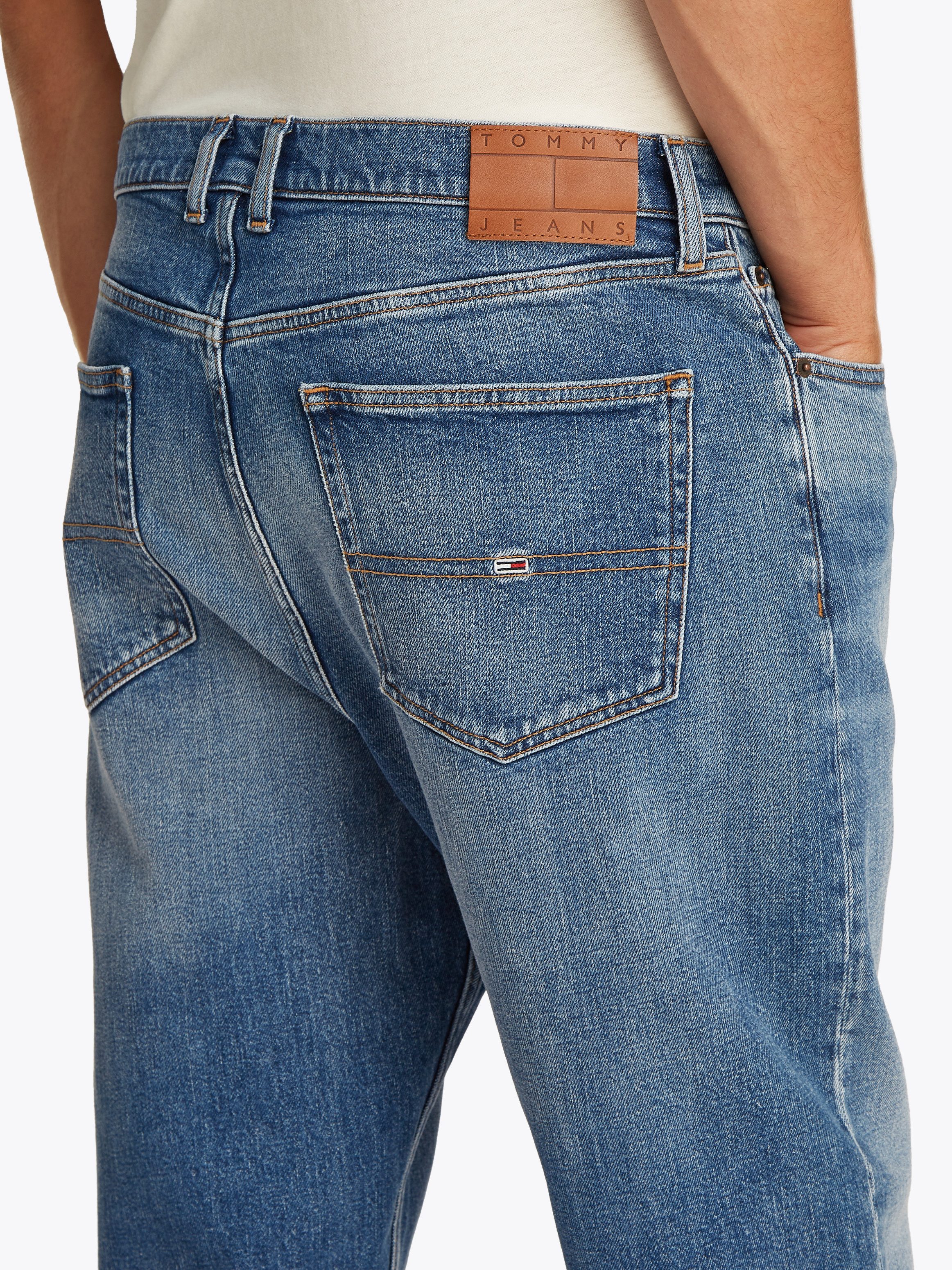 TOMMY JEANS Straight jeans Isaac Relaxed Tapered