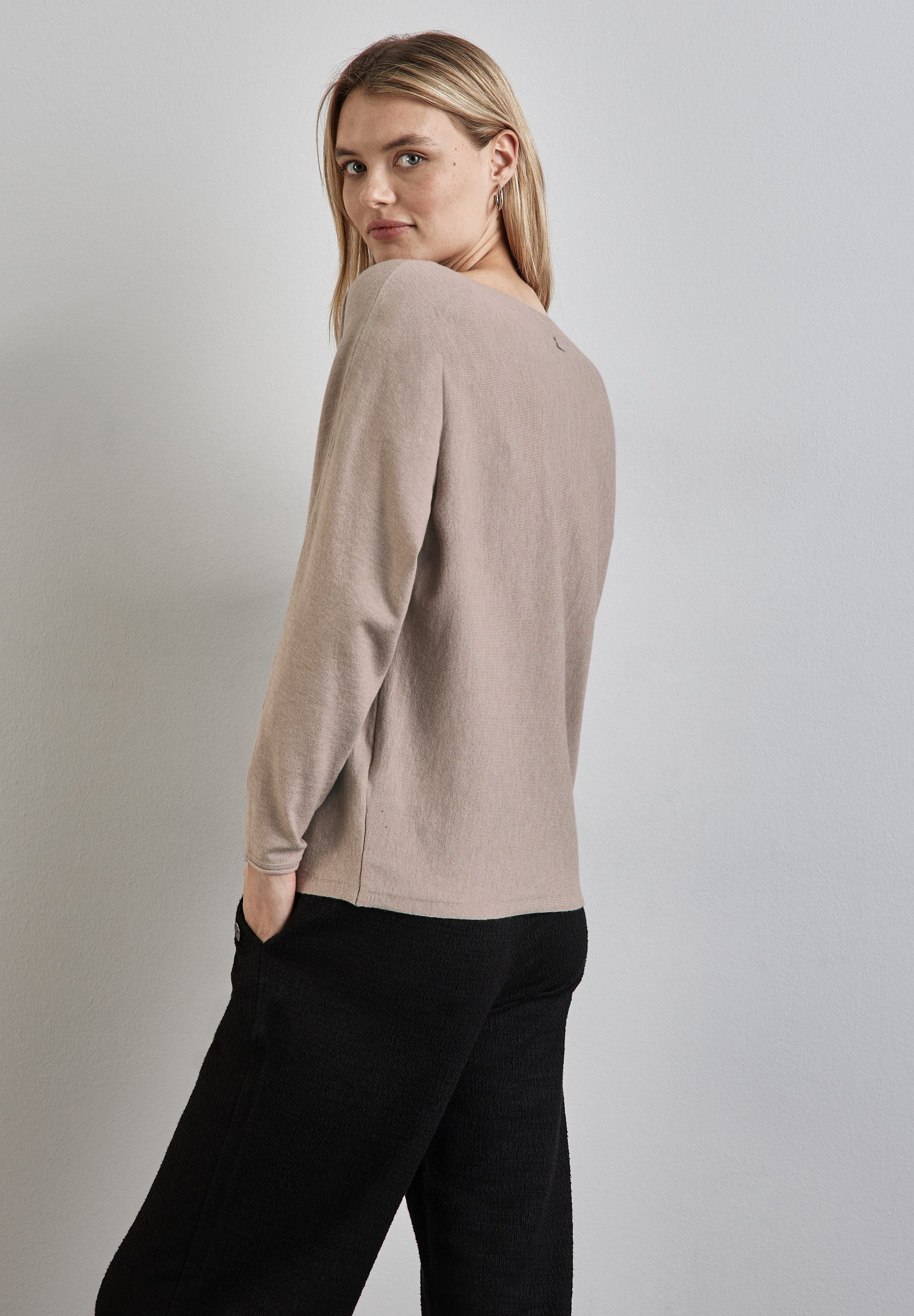 STREET ONE Gebreide trui in dolman-stijl, met u-halslijn
