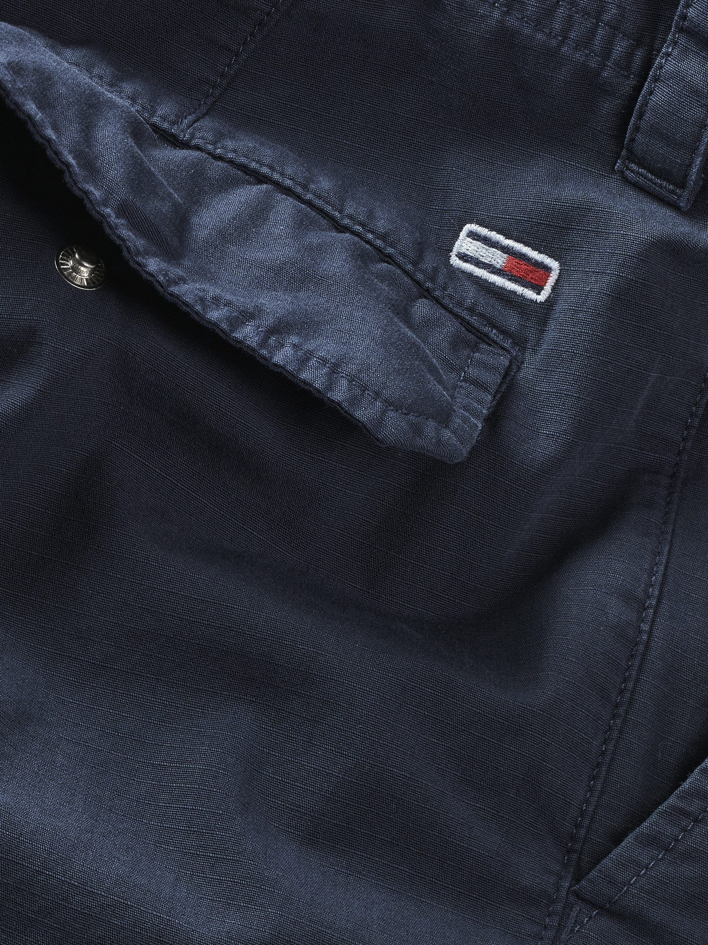 TOMMY JEANS Cargobroek TJM RYAN CARGO met geborduurd logo