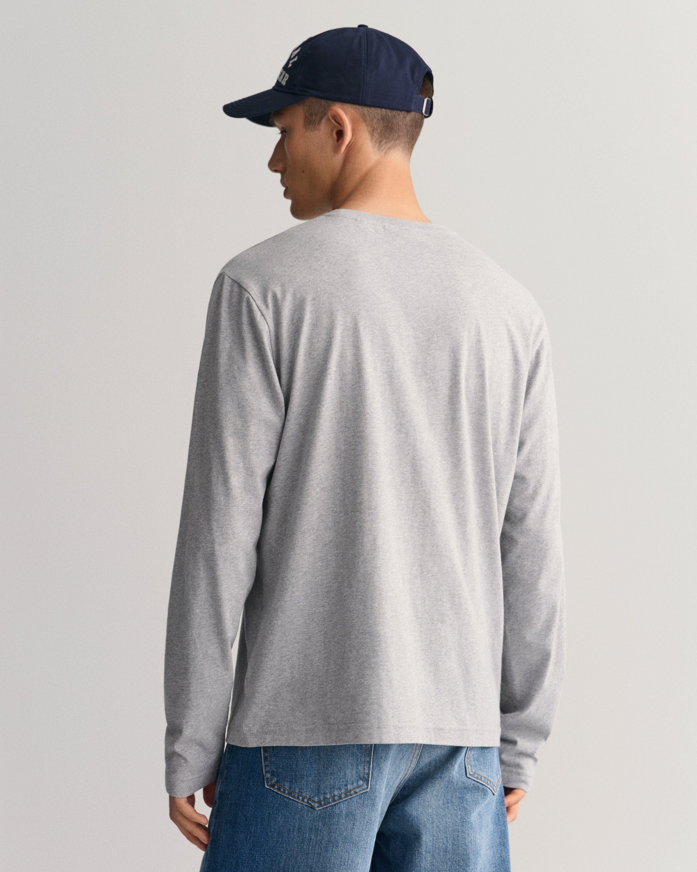 Gant Shirt met lange mouwen REG SHIELD LS T-SHIRT met logoborduursel op borsthoogte