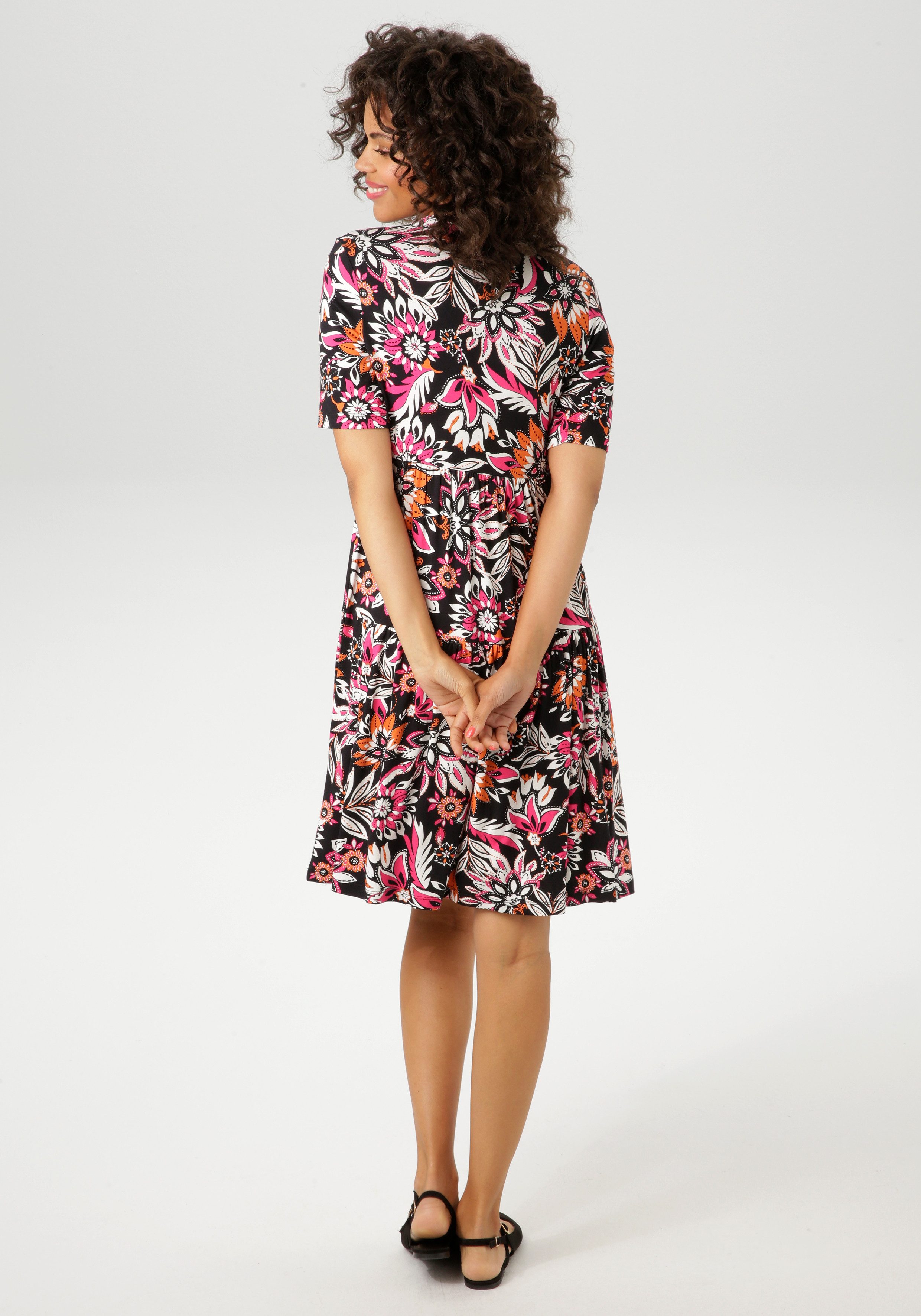 Aniston CASUAL Zomerjurk met extravagante bloemenprint - elk stuk is uniek - nieuwe collectie