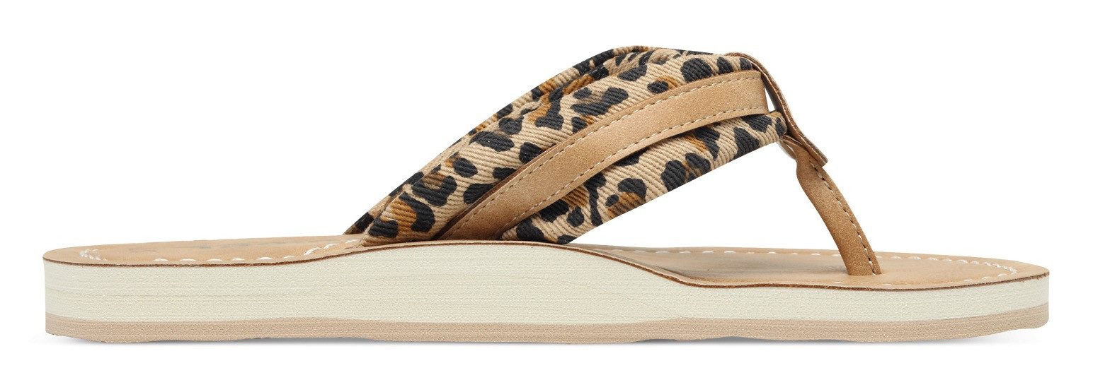 Tamaris Teenslippers Avril , zomerschoenen, flats, slippers met t-logo hanger