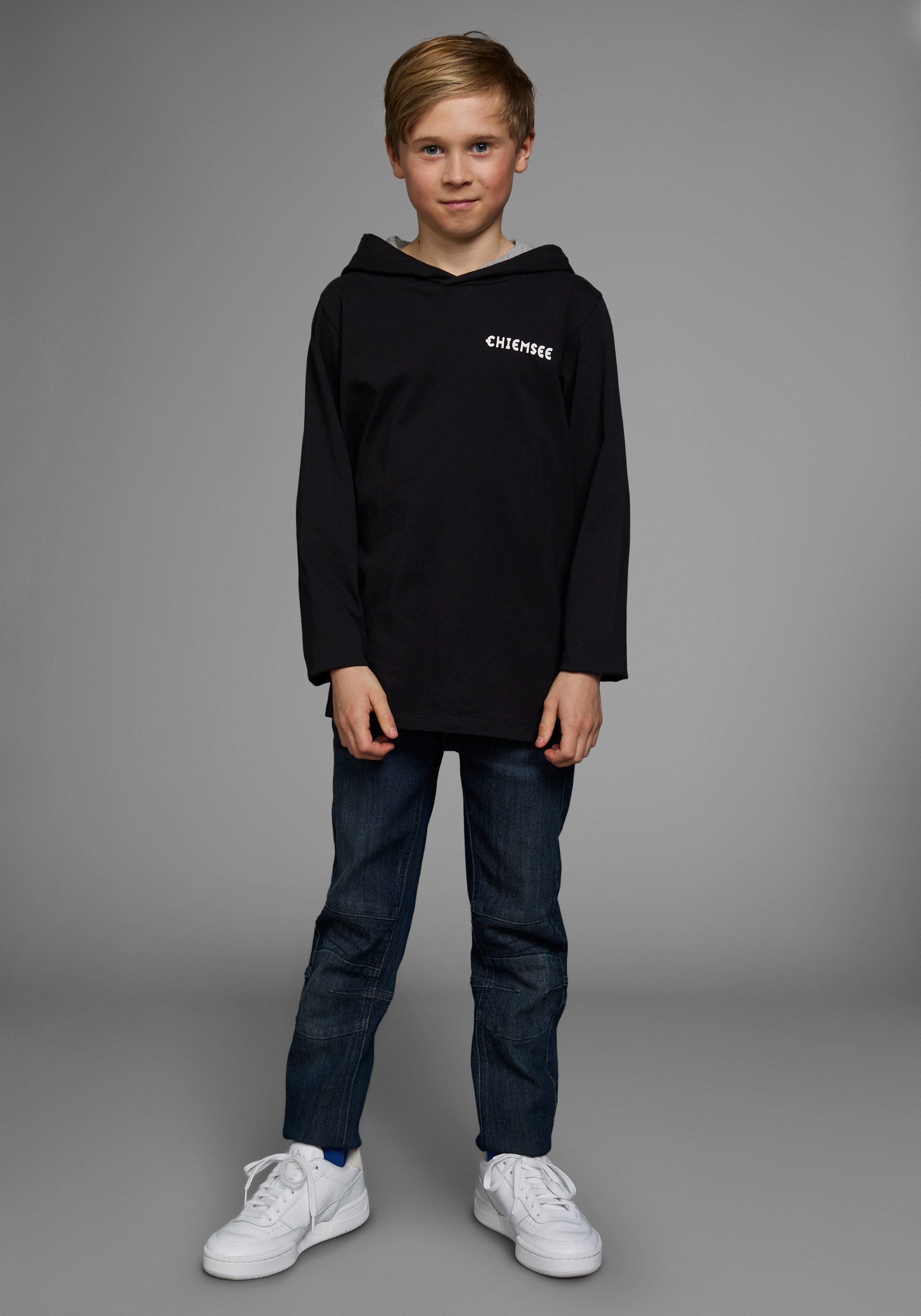 Chiemsee Capuchonshirt Langarmshirt met kapuchonprint Lange mouwen, basic pasvorm, bedrukt, van 100% katoen