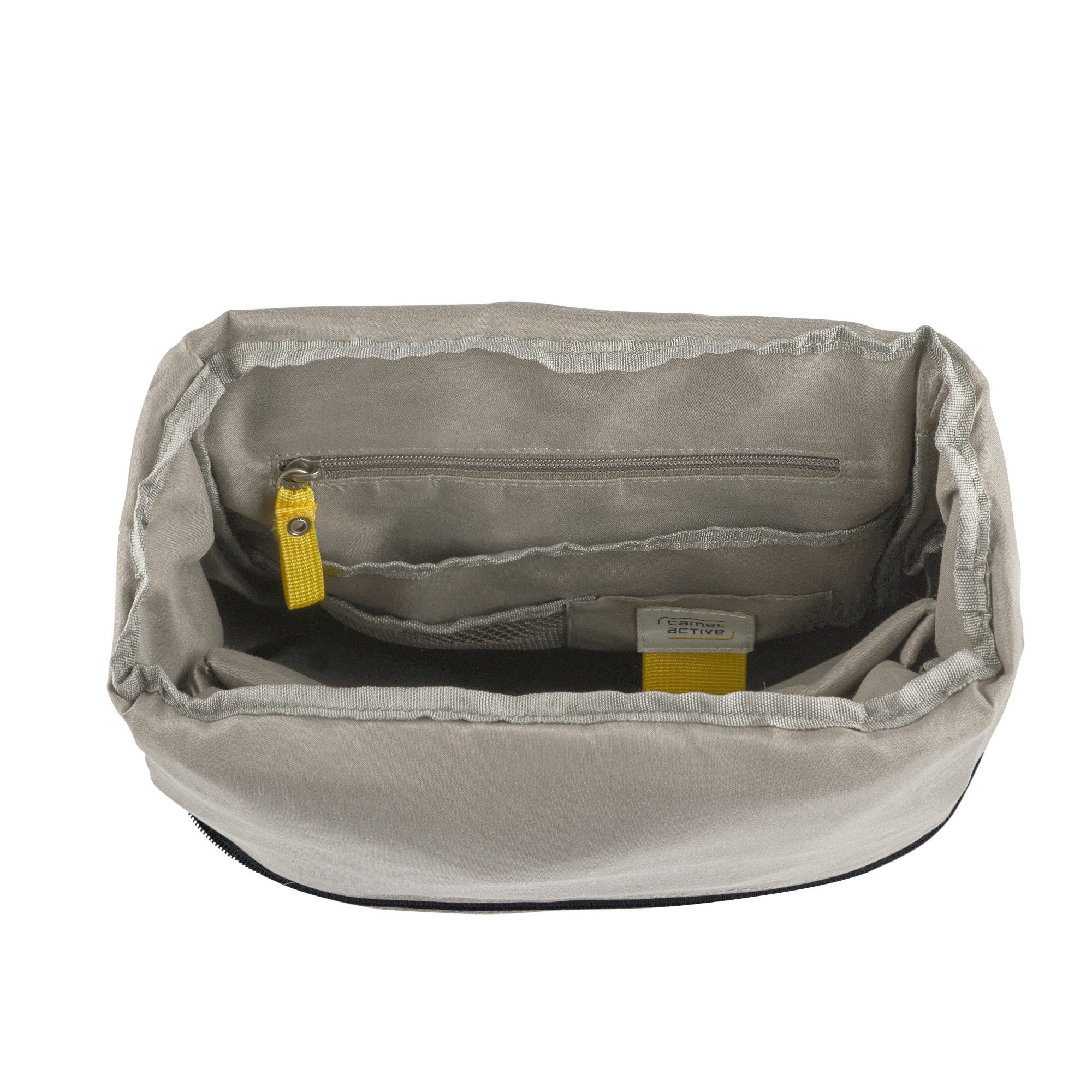 camel active Rugzak Explore waterafstotend gerecycled nylon en reflecterende ritsen