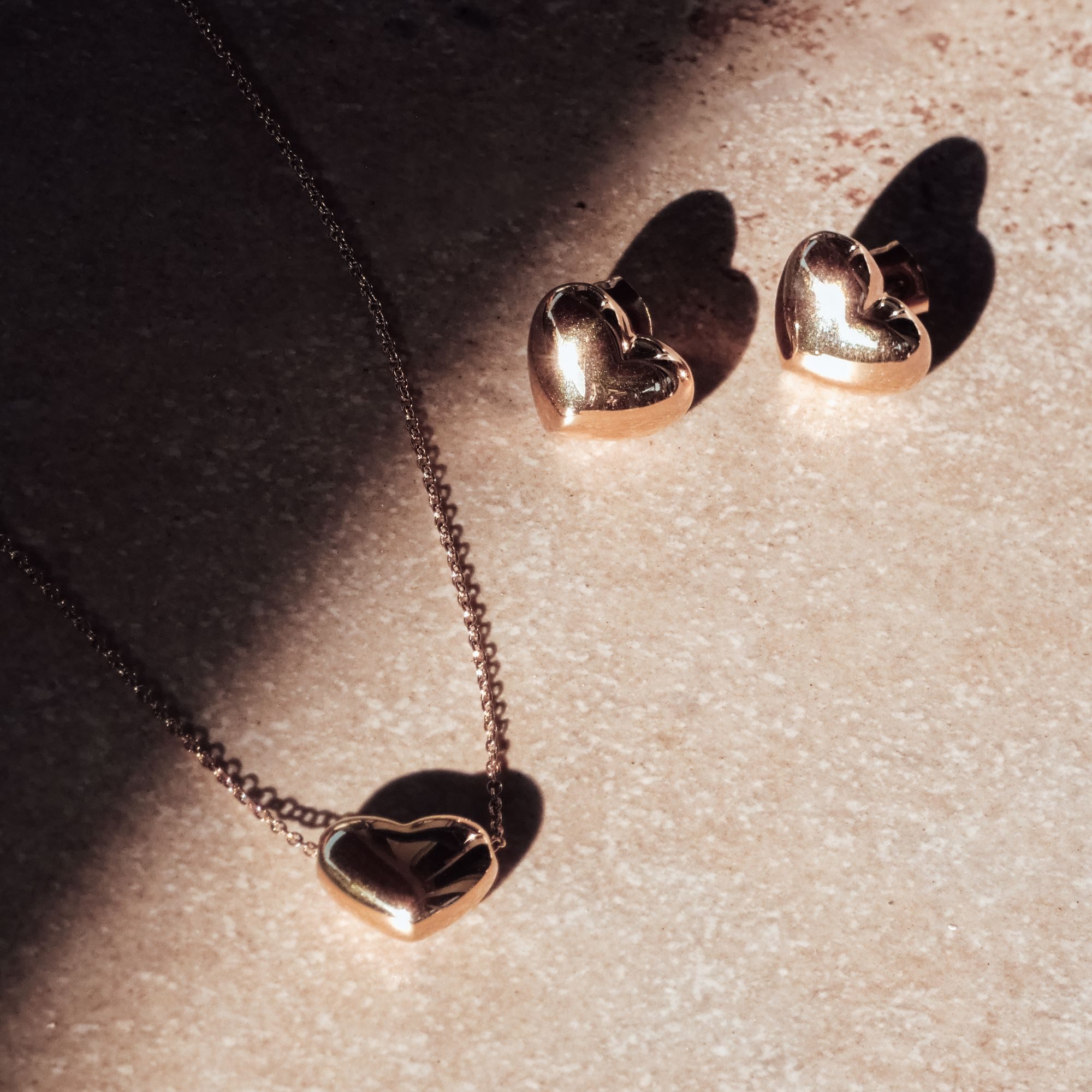 MUSTANG Paar oorstekers Sieraad Geschenk Roestvrijstalen Oorbellen Puffy Heart Hart