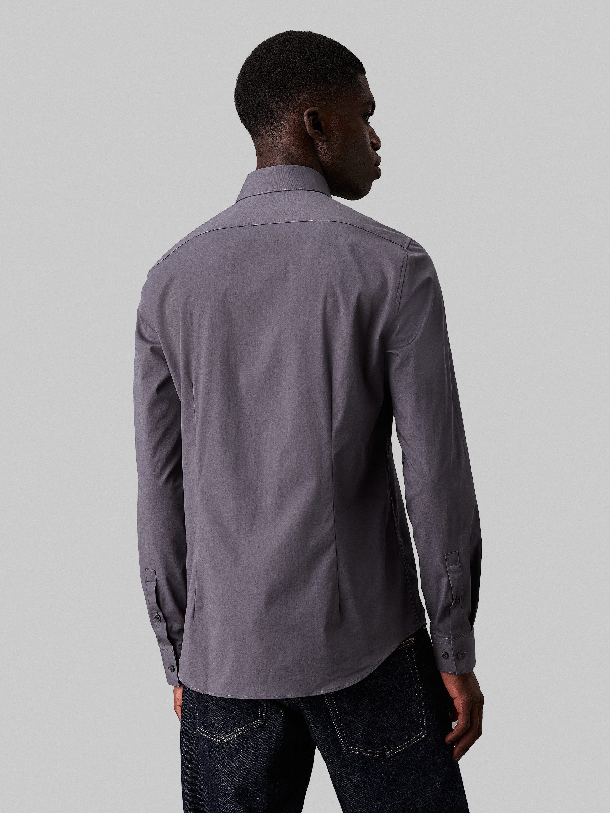 Calvin Klein Businessoverhemd POPLIN STRETCH SLIM SHIRT met kent-kraag logoprint op borsthoogte