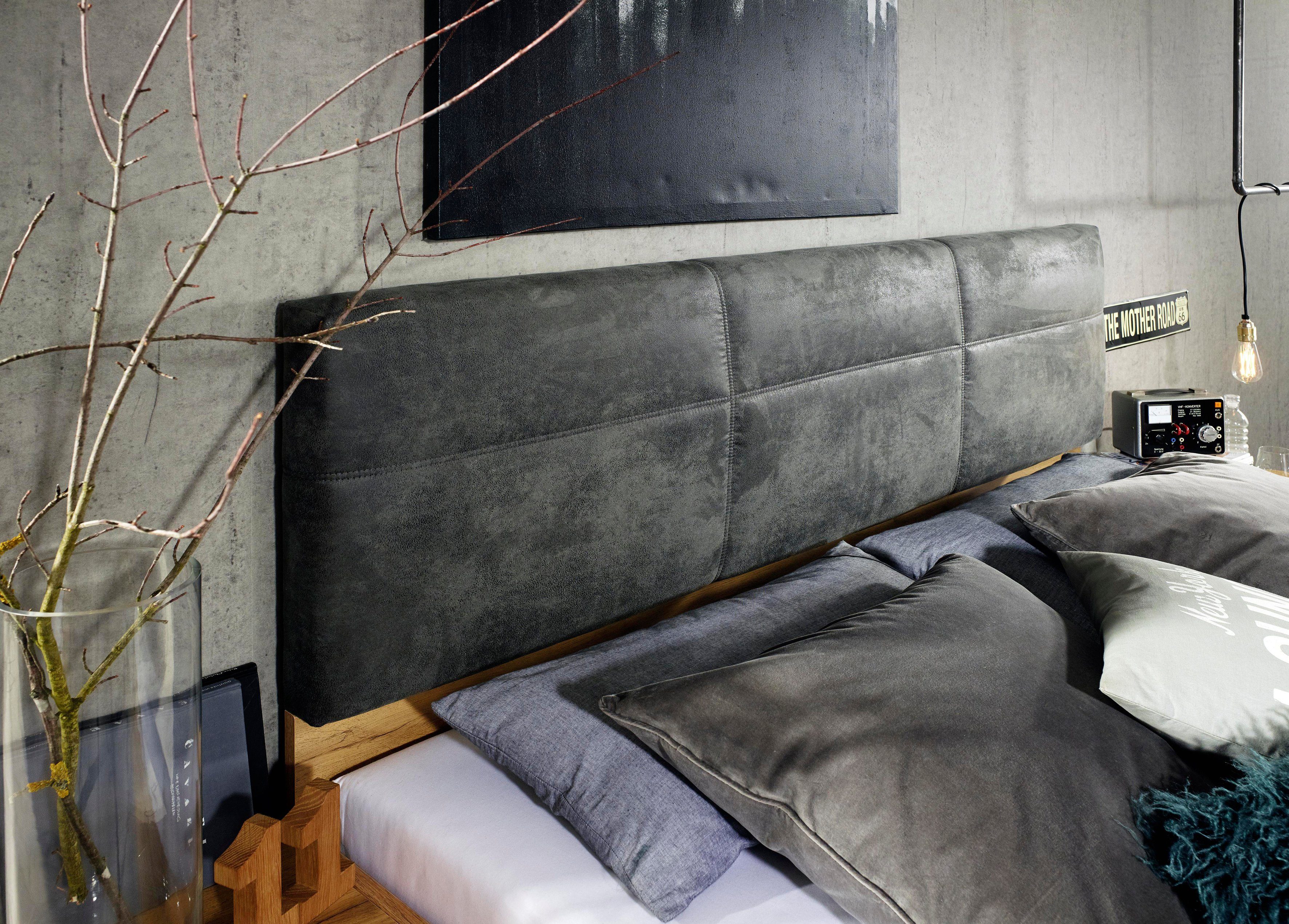 rauch Bed TAMPA in moderne industriële stijl, metalen bedslede