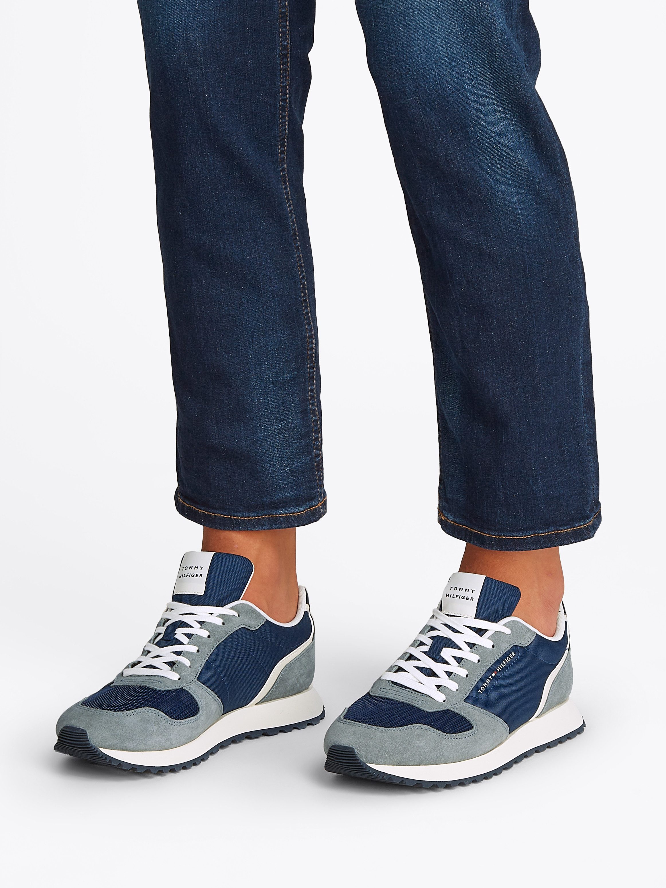 Tommy Hilfiger Plateausneakers NEW RUNNER EVA MIX vrijetijdsschoen, lage schoen, veterschoen met contrastafwerkingen