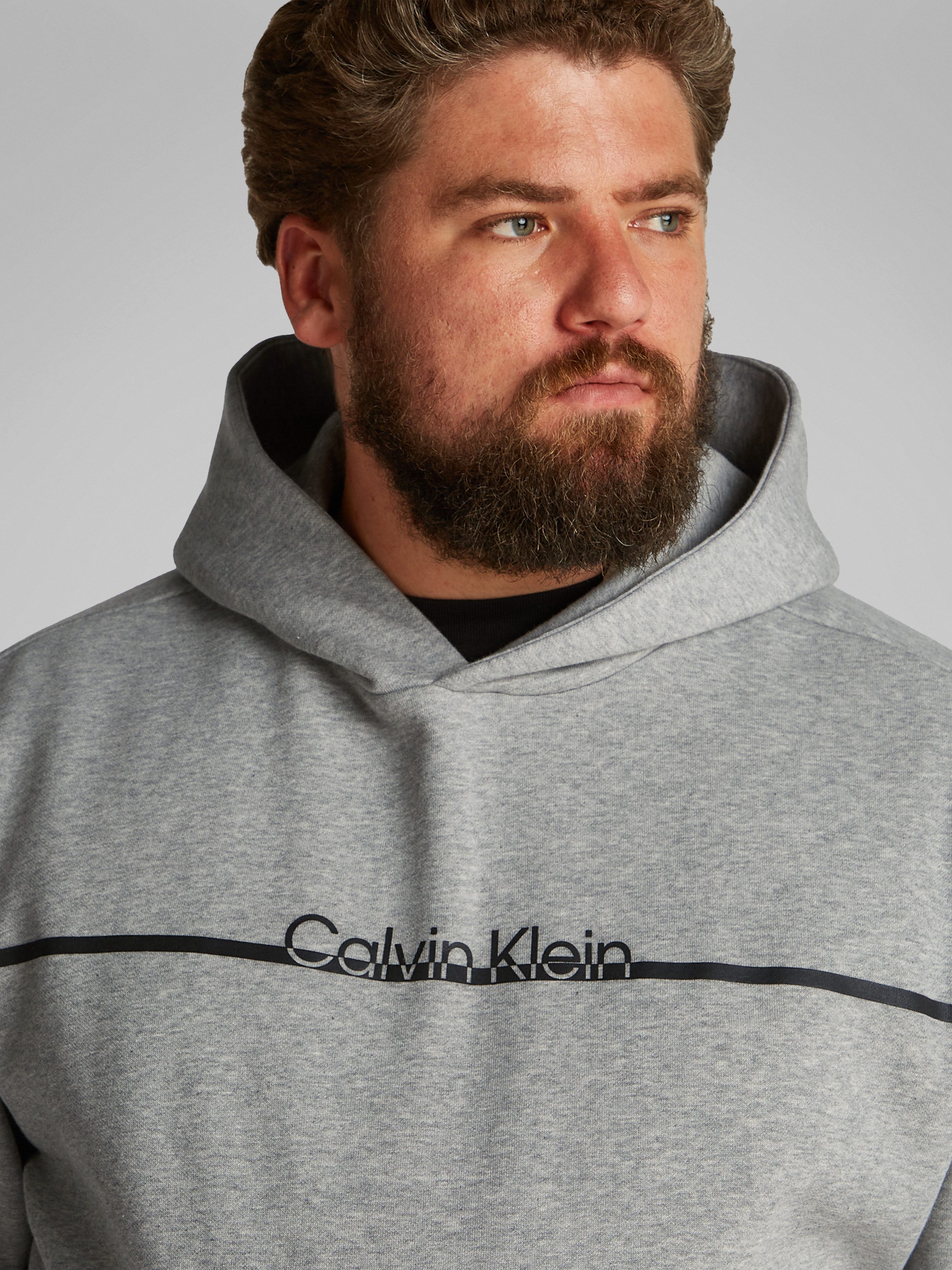Calvin Klein Sweatshirt BT_SPLIT LINE LOGO HOODIE in grote maten met logoprint