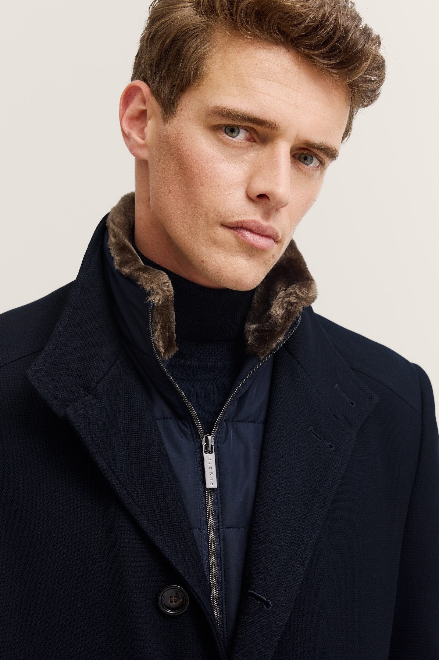 Bugatti Korte jas Flexcity Stretch met vest-inzetstuk en kunstbontkraag