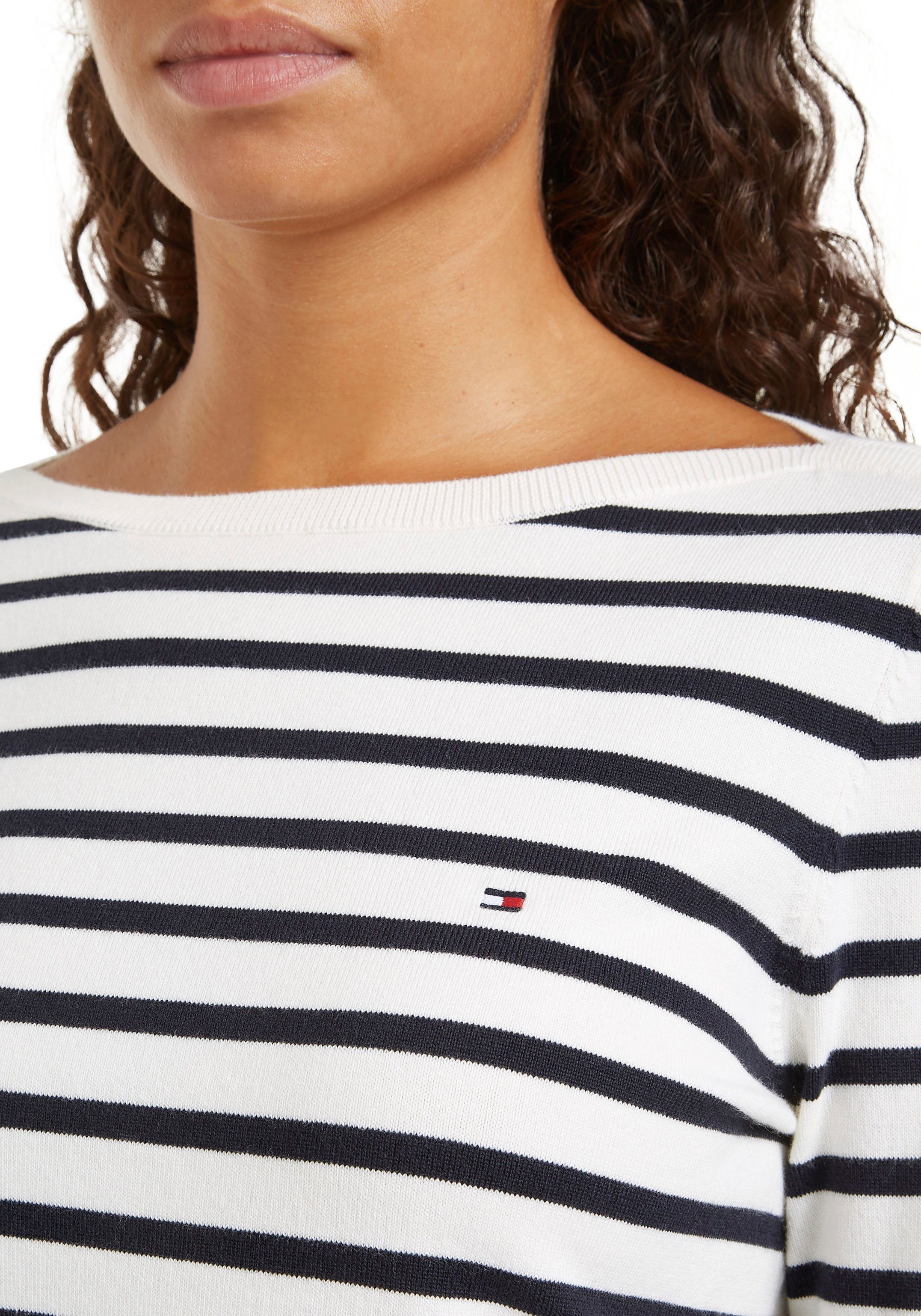 Tommy Hilfiger Gebreide trui CO JERSEY STITCH BOAT-NK SWEATER met -merklabel op de mouw