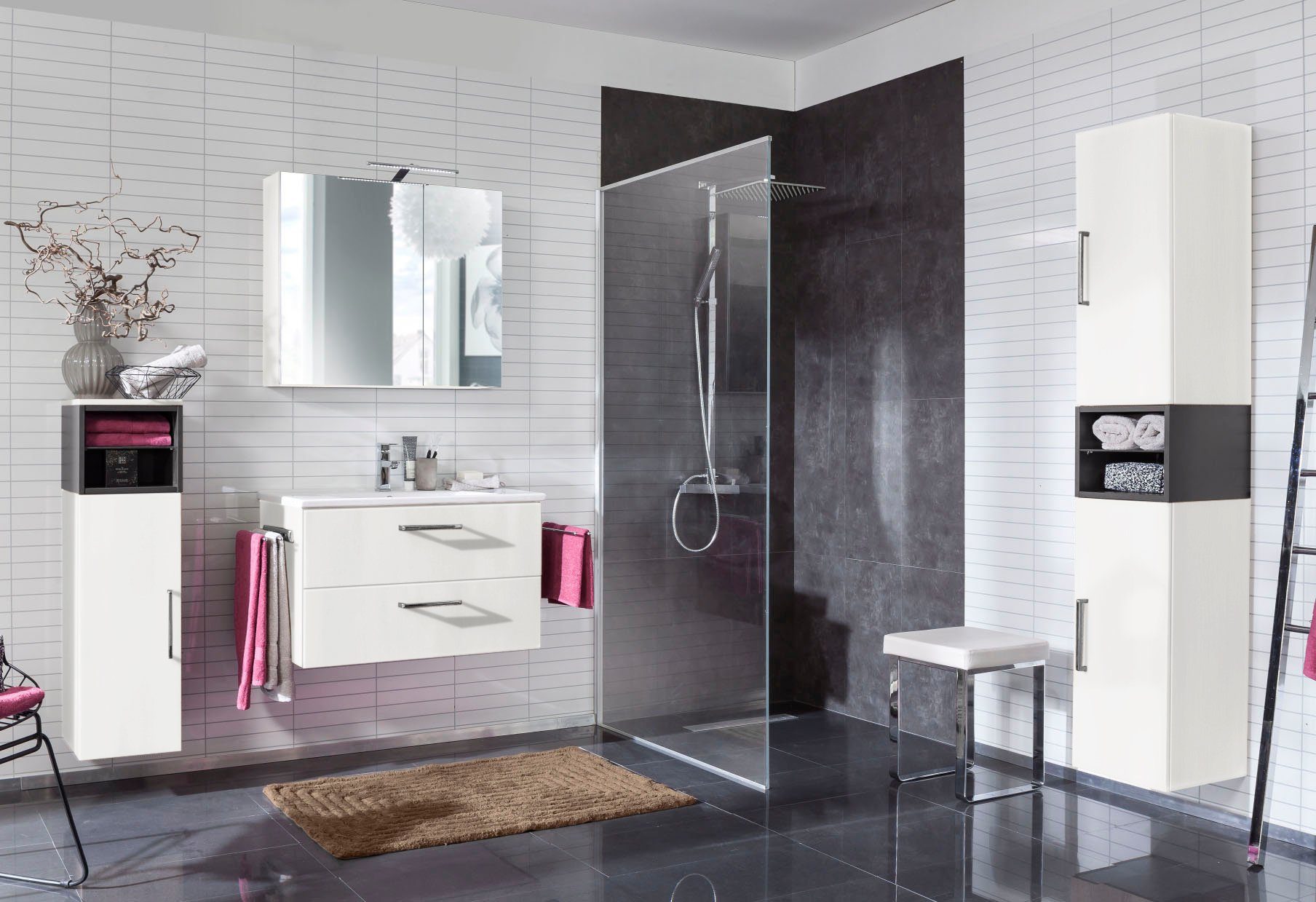 OPTIFIT Badkamerserie Napoli met contrastkleurige kastelement en soft-closefunctie (set)