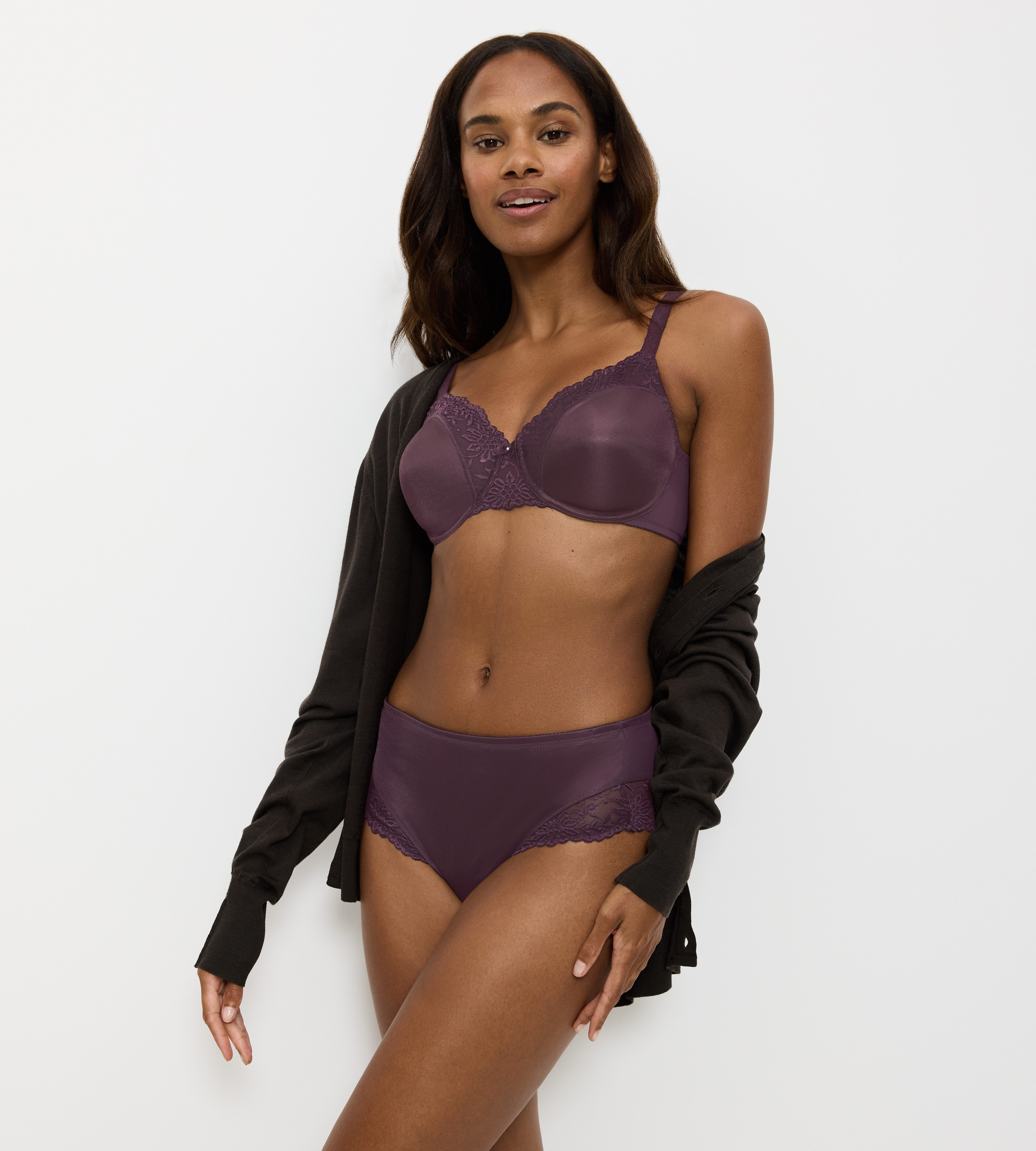 Triumph Minimizer-bh Ladyform Soft W maakt de borst optisch kleiner met een cupmaat