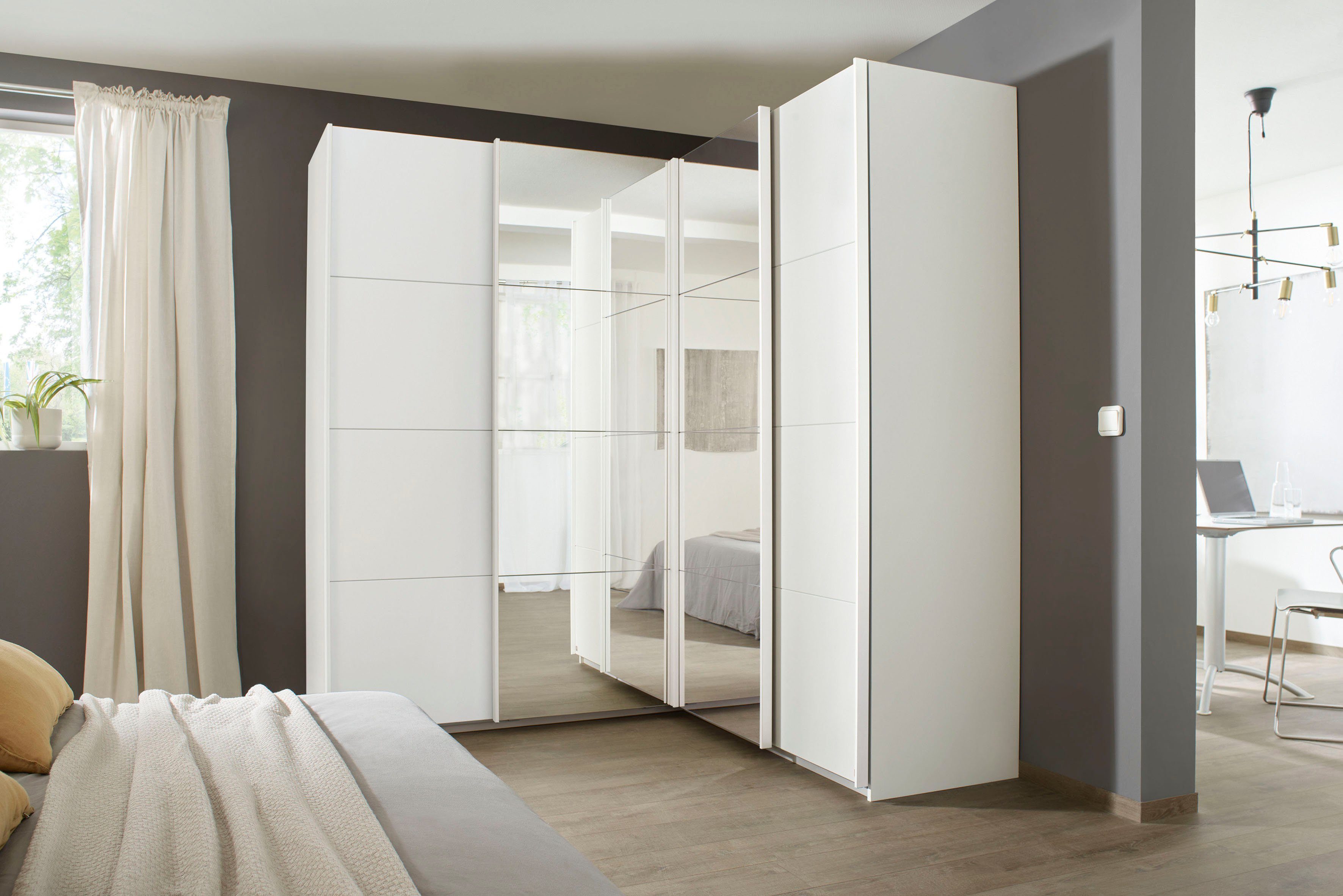 rauch Zweefdeurkast Quadra Hoekkast inclusief deurdemper en lade-inzet, met spiegeldeuren zweefdeurkasten maat 181 cm x 210 cm x 187 cm wit